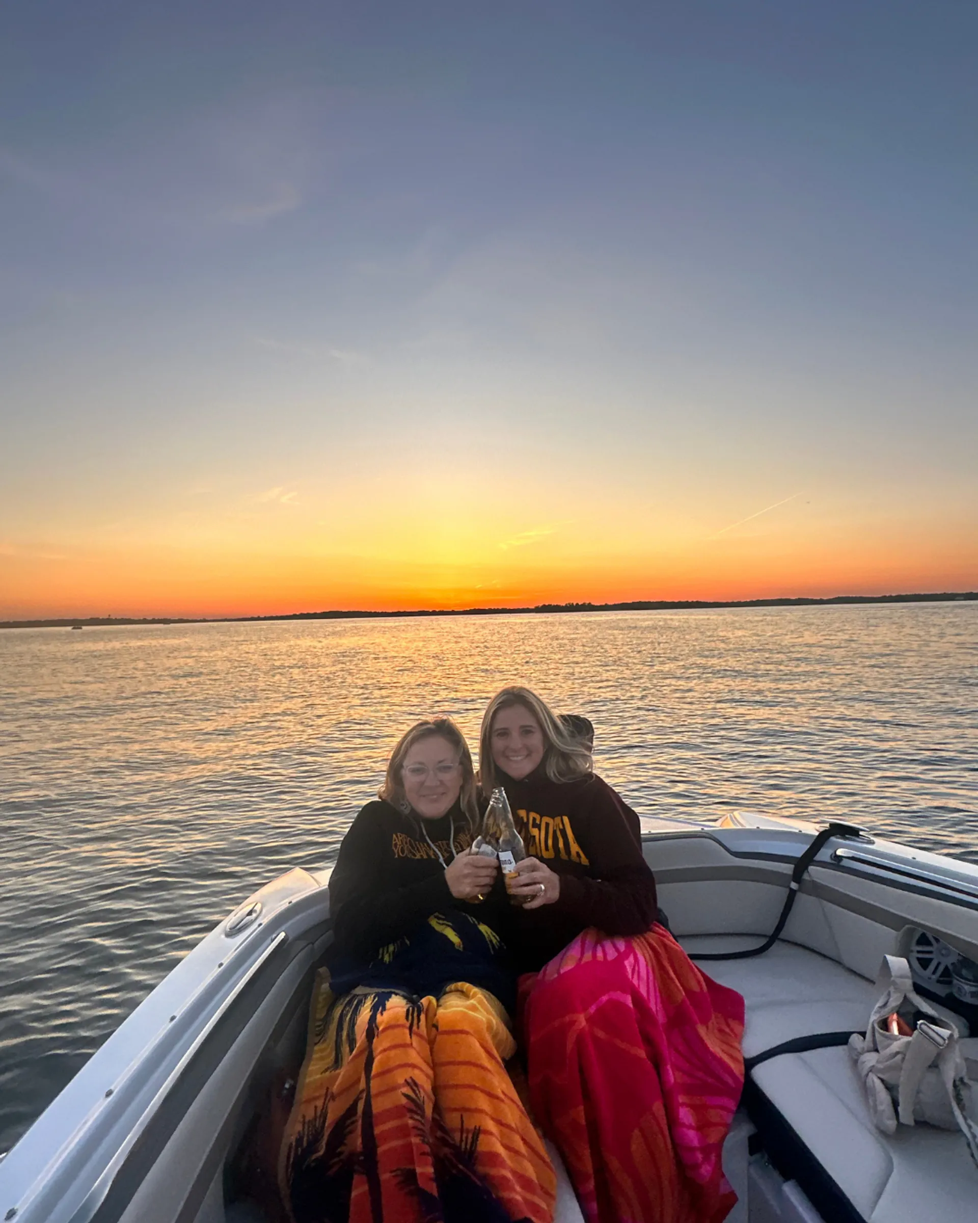 New Monterey M4 24 Ft Lake Minnetonka ~Ski/Tube/Wake-board 