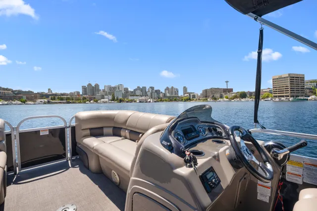 Rent a Sun Tracker by Tracker Marine pontoon in Seattle, WA near me