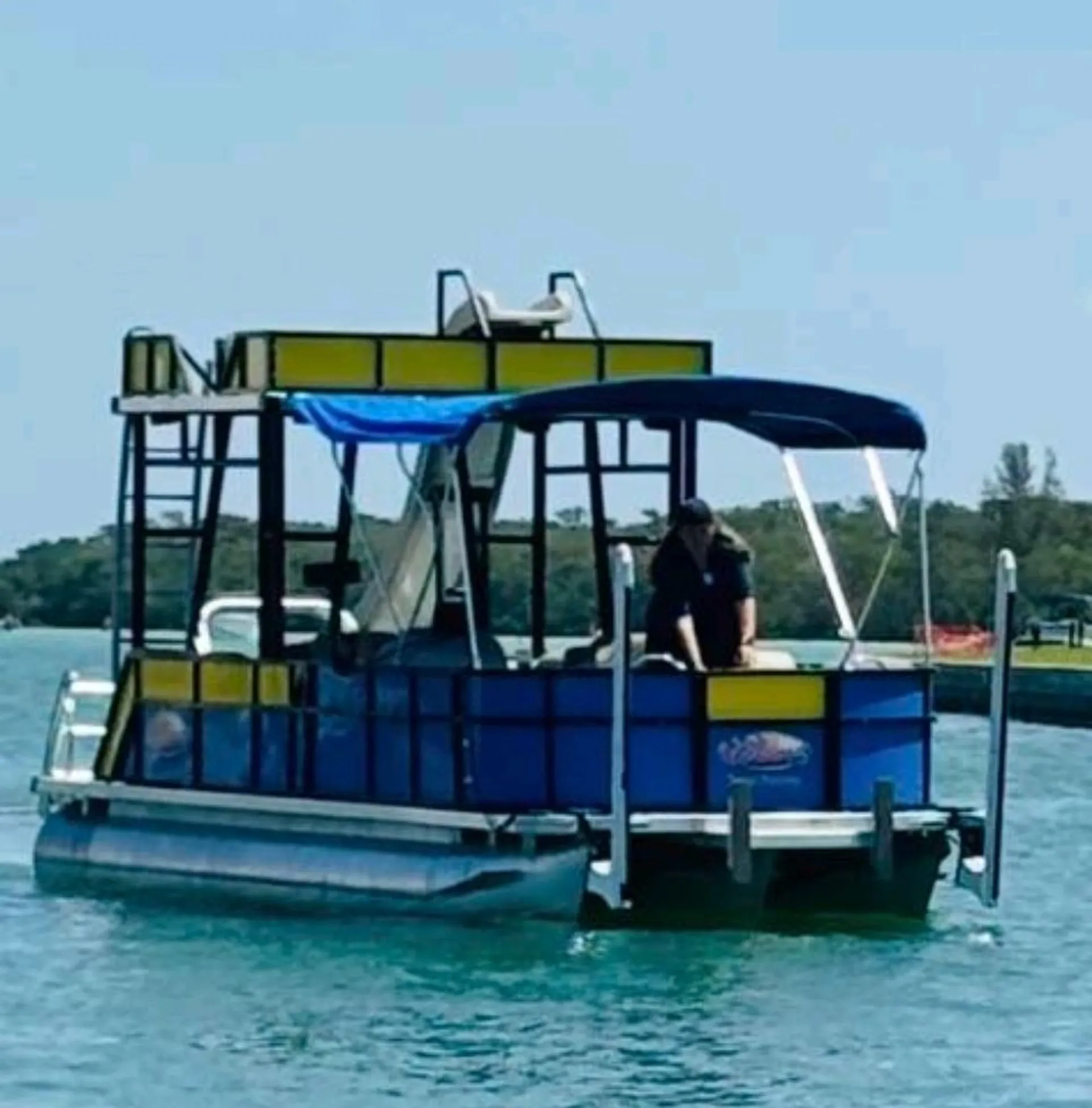 Water Therapy at its Finest! 24' Double-Decker w/Slide