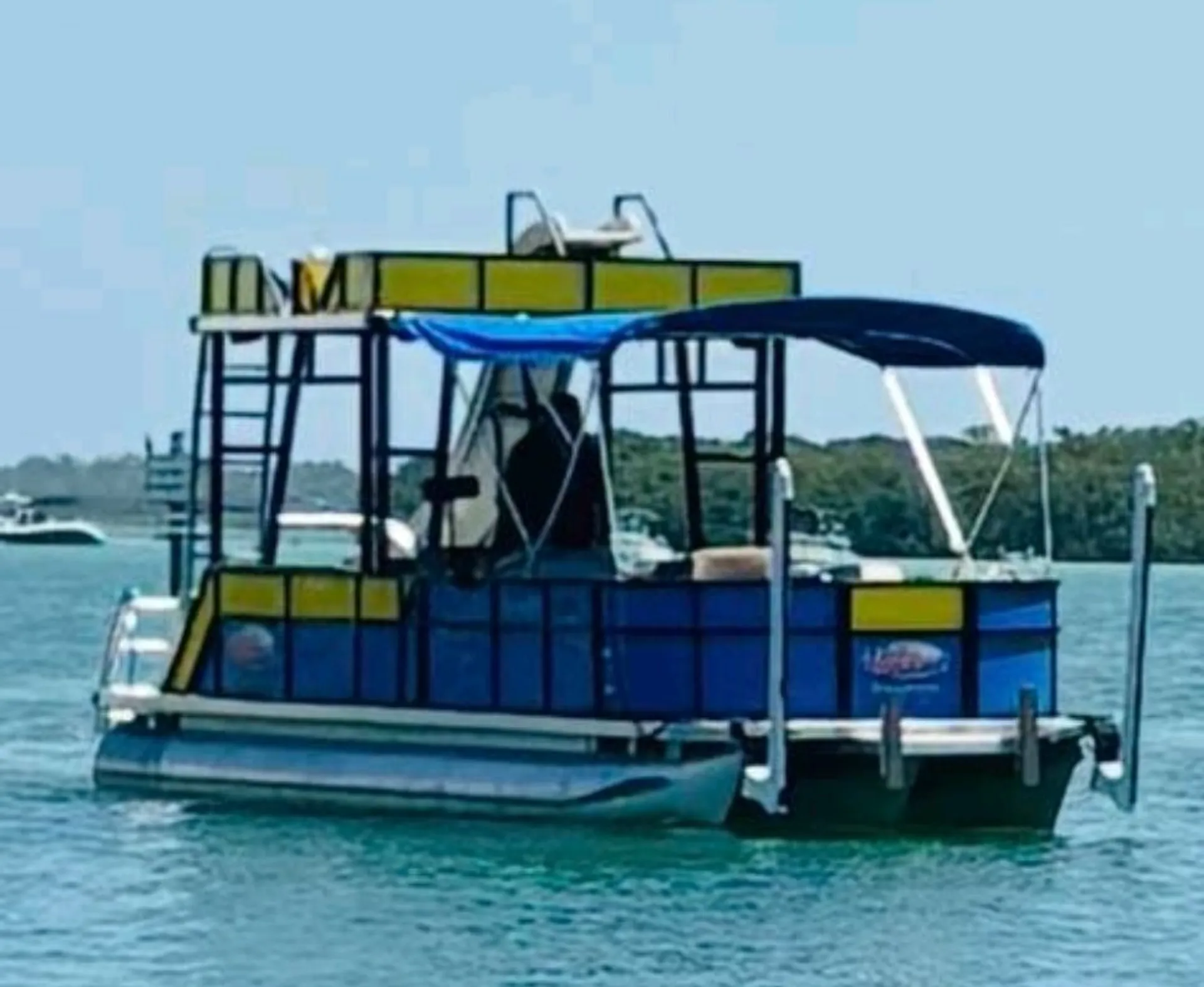 Water Therapy at its Finest! 24' Double-Decker w/Slide