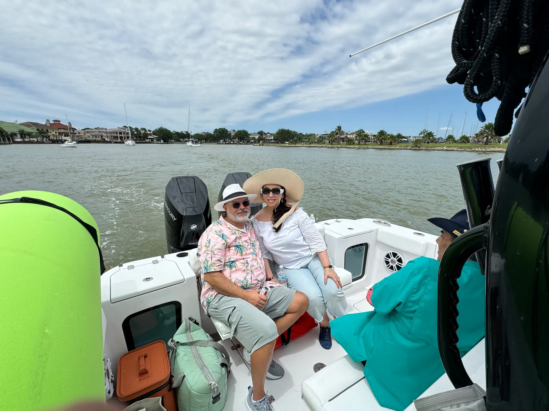 Cruise in Comfort – 2025 Sportsman 32' Seakeeper