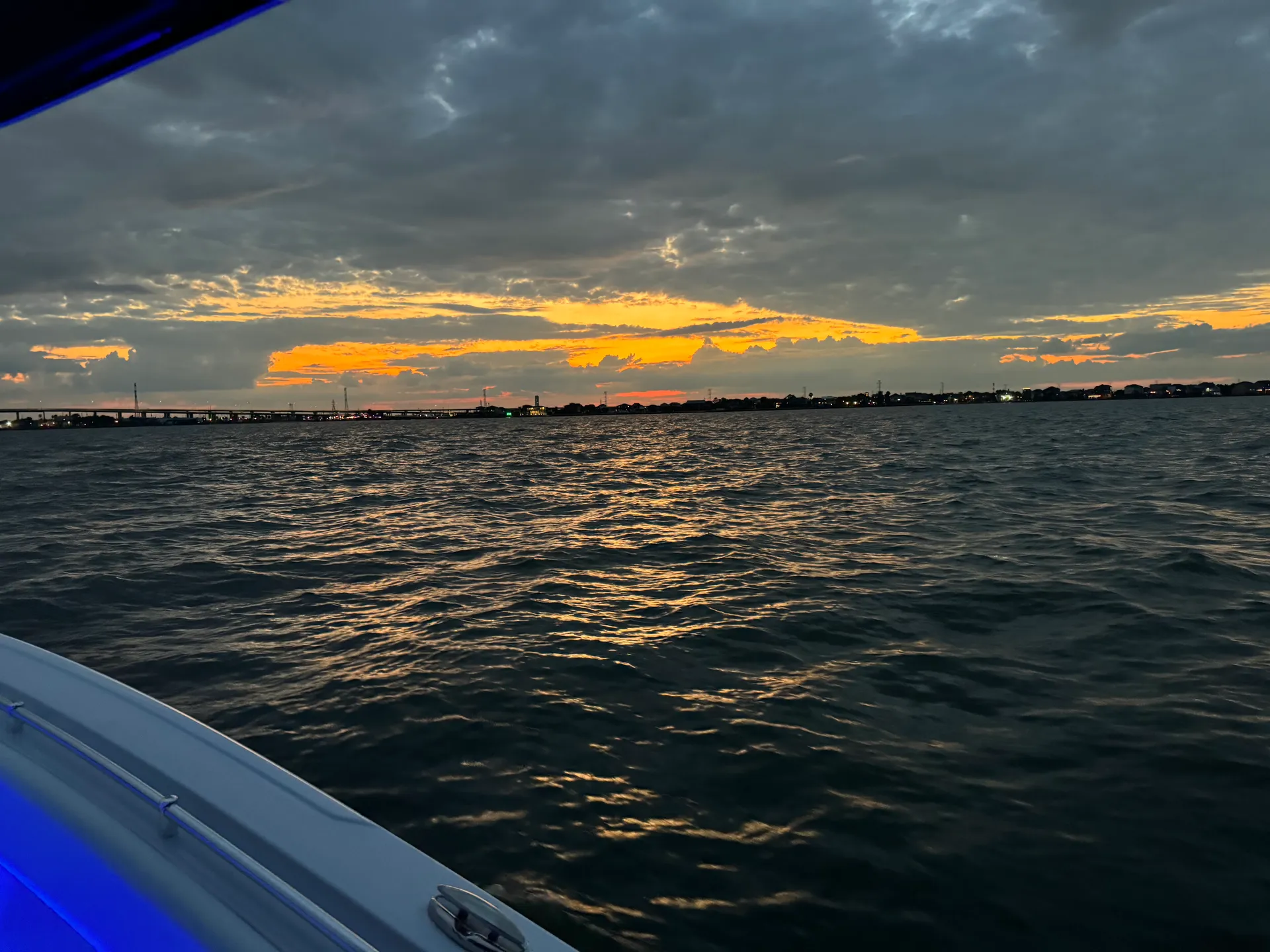 Cruise in Comfort – 2025 Sportsman 32' Seakeeper