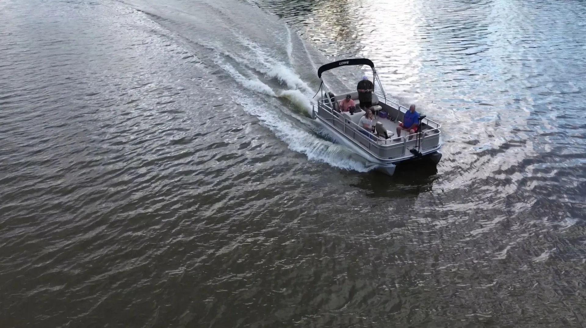  19ft Pontoon on Lake Wedowee – Great for Fishing & Cruising! 🎣🌊