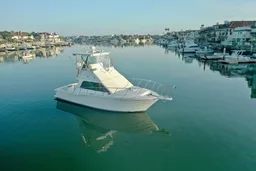 Luxury Cabo 35 Flybridge Charter - All Inclusive