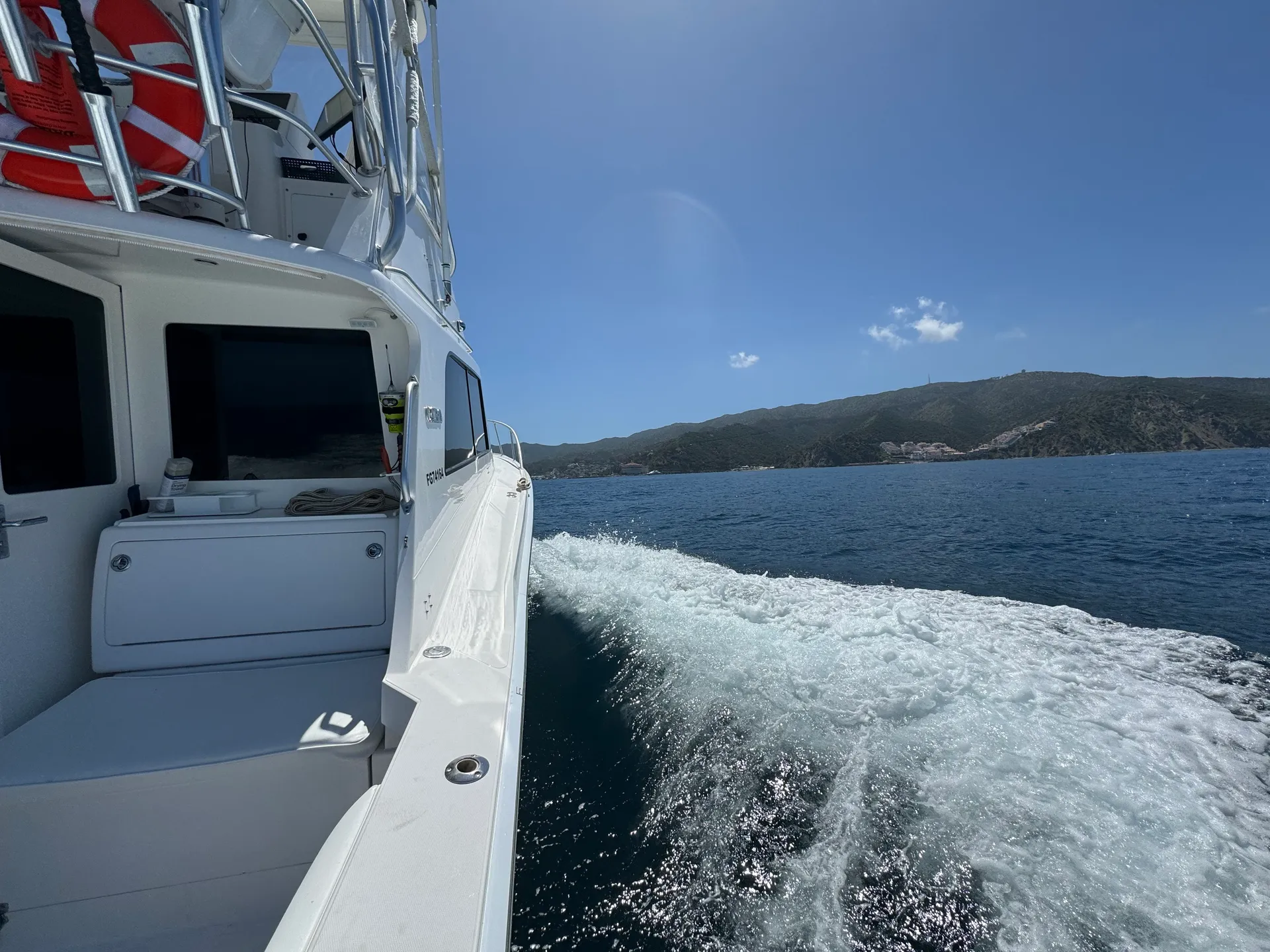 Luxury Cabo 35 Flybridge Charter - All Inclusive