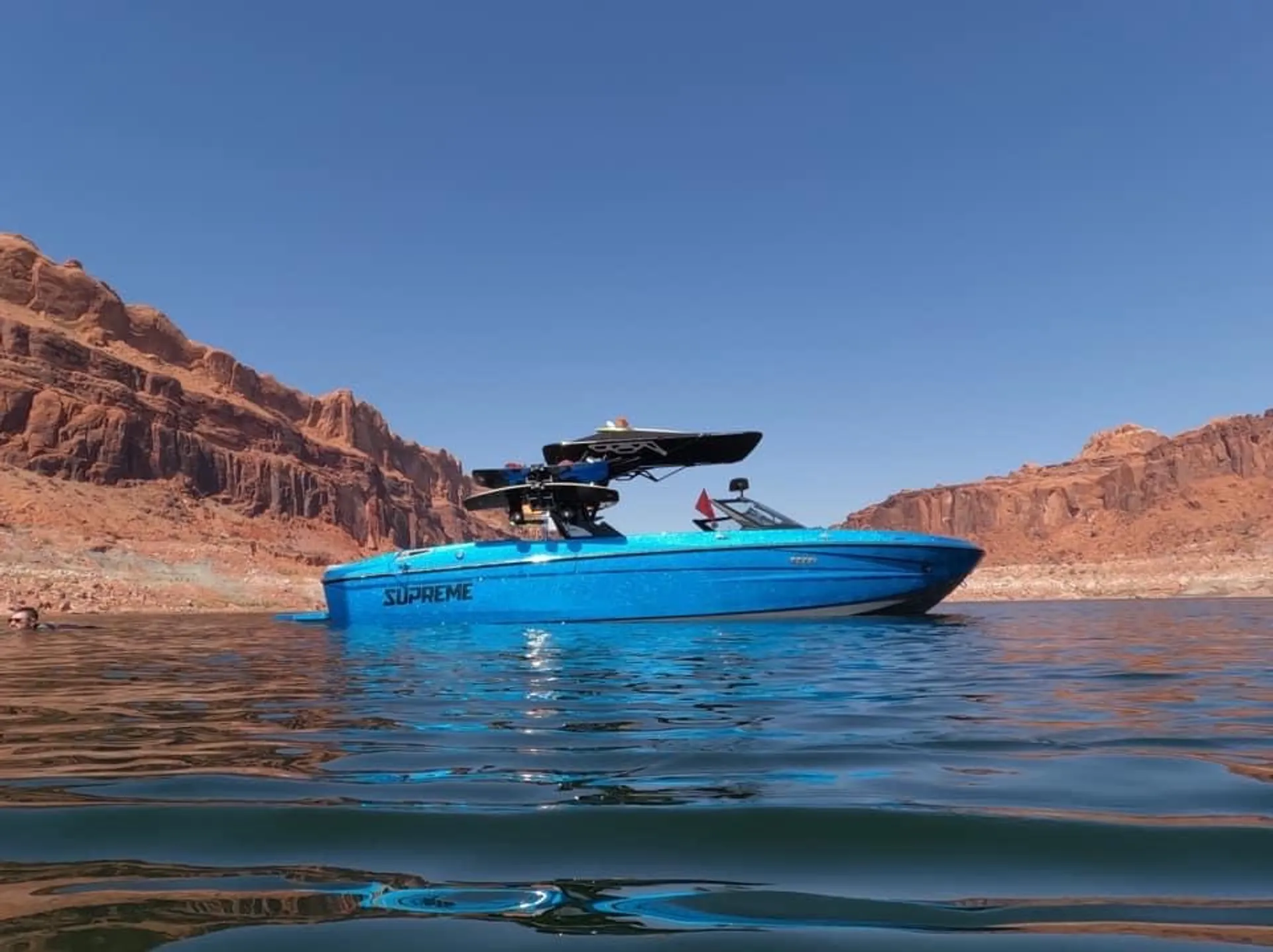 24FT Luxury Surf/Wake boat with Captain Pete! All Arizona lakes! 