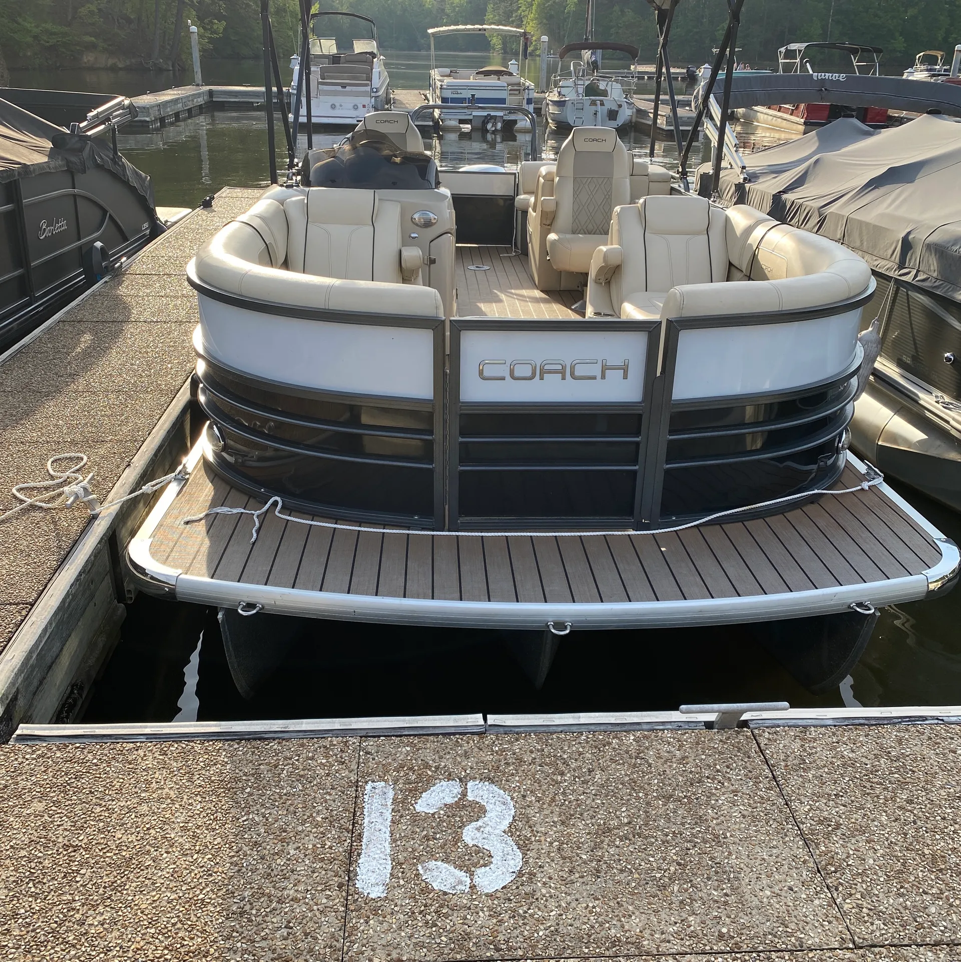 Coach 230 RL Tritoon – 23’ Pontoon for Lake Martin Fun 
