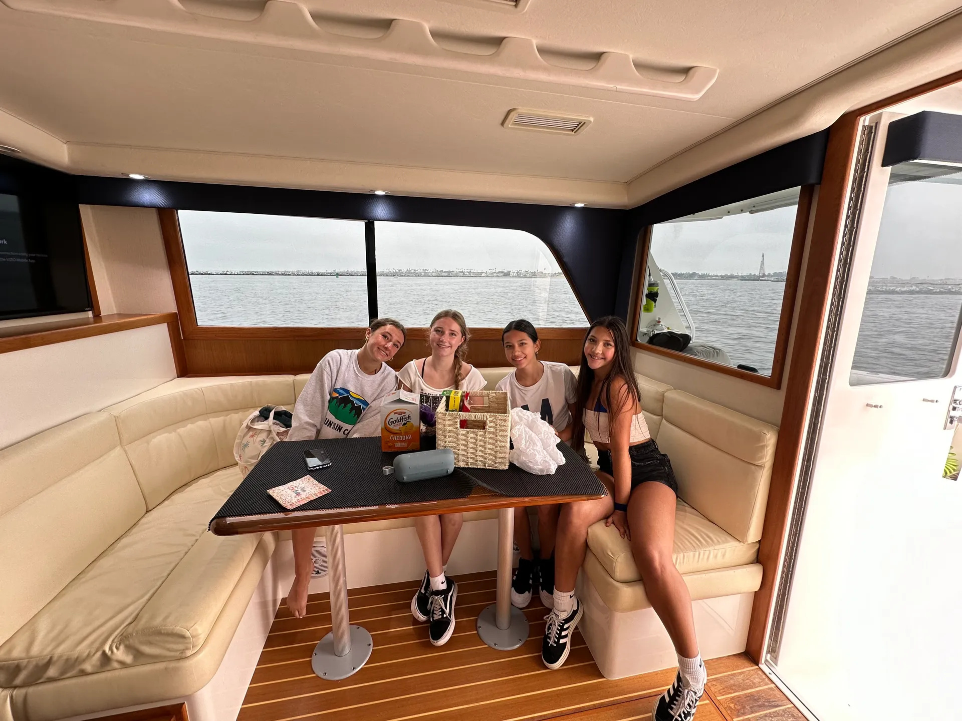 Luxury Cabo 35 Flybridge Charter - All Inclusive