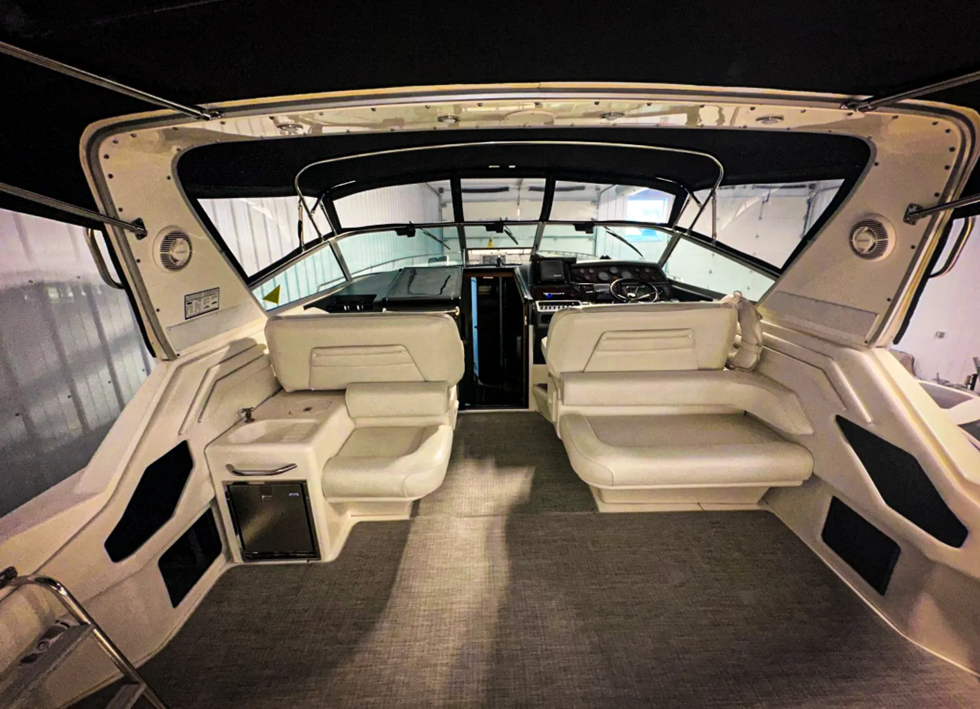 Sea Ray Boats Express Cruiser in Chicago, IL — photo 3