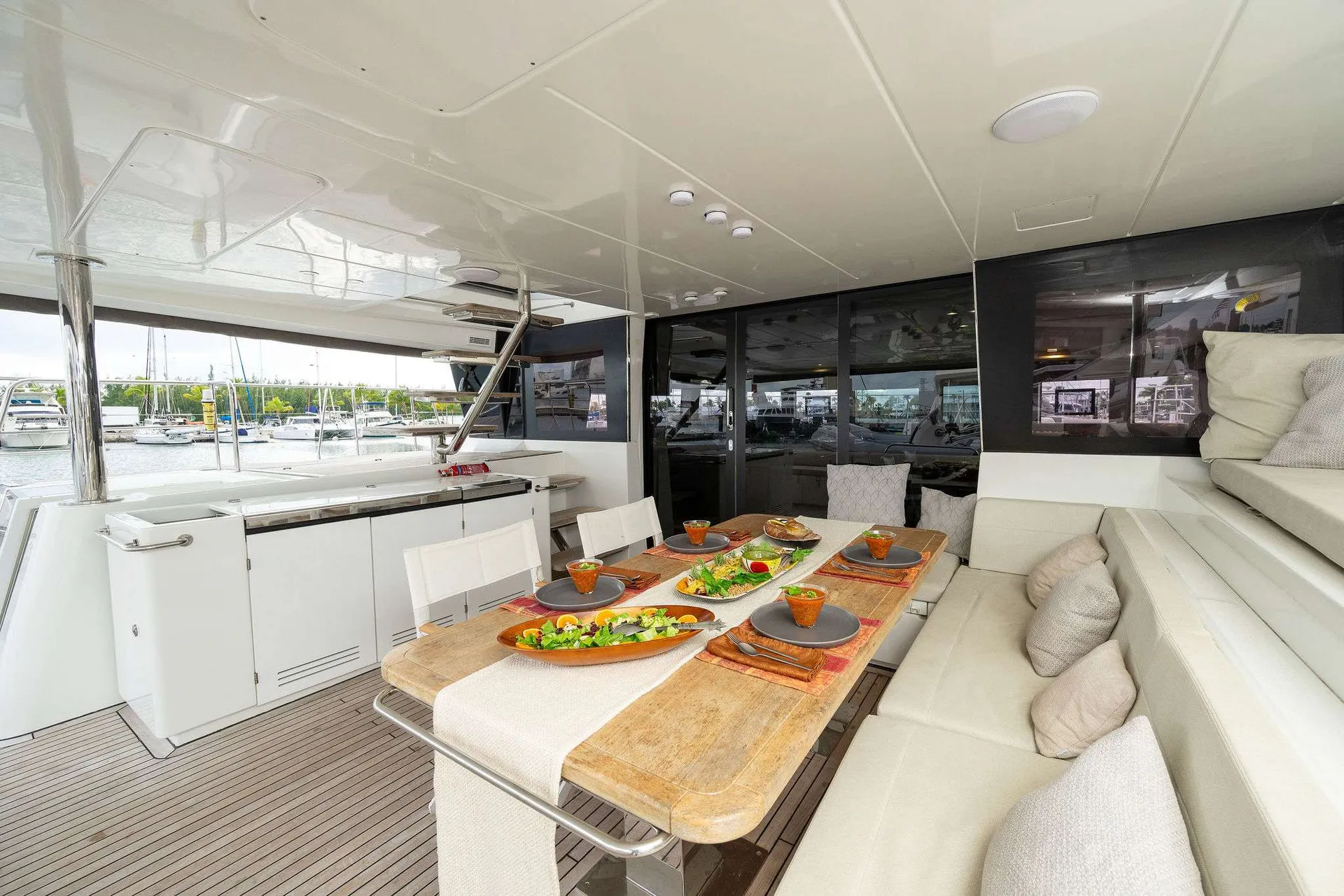 🌴 ATLANTIA BAHAMAS– 67' 2020 Lagoon 630MY Luxury Power Catamaran