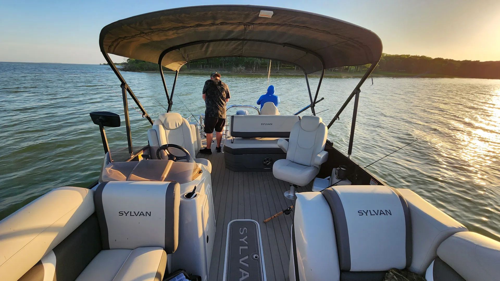 Lake It Easy! Spring Break Special! Luxury and fun!