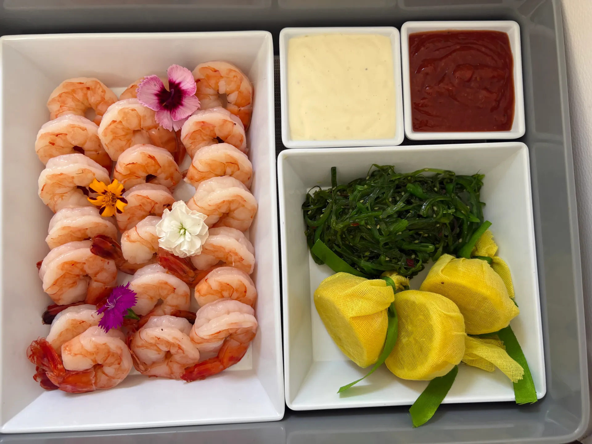 Brand new! Fully loaded-Awesome captain!