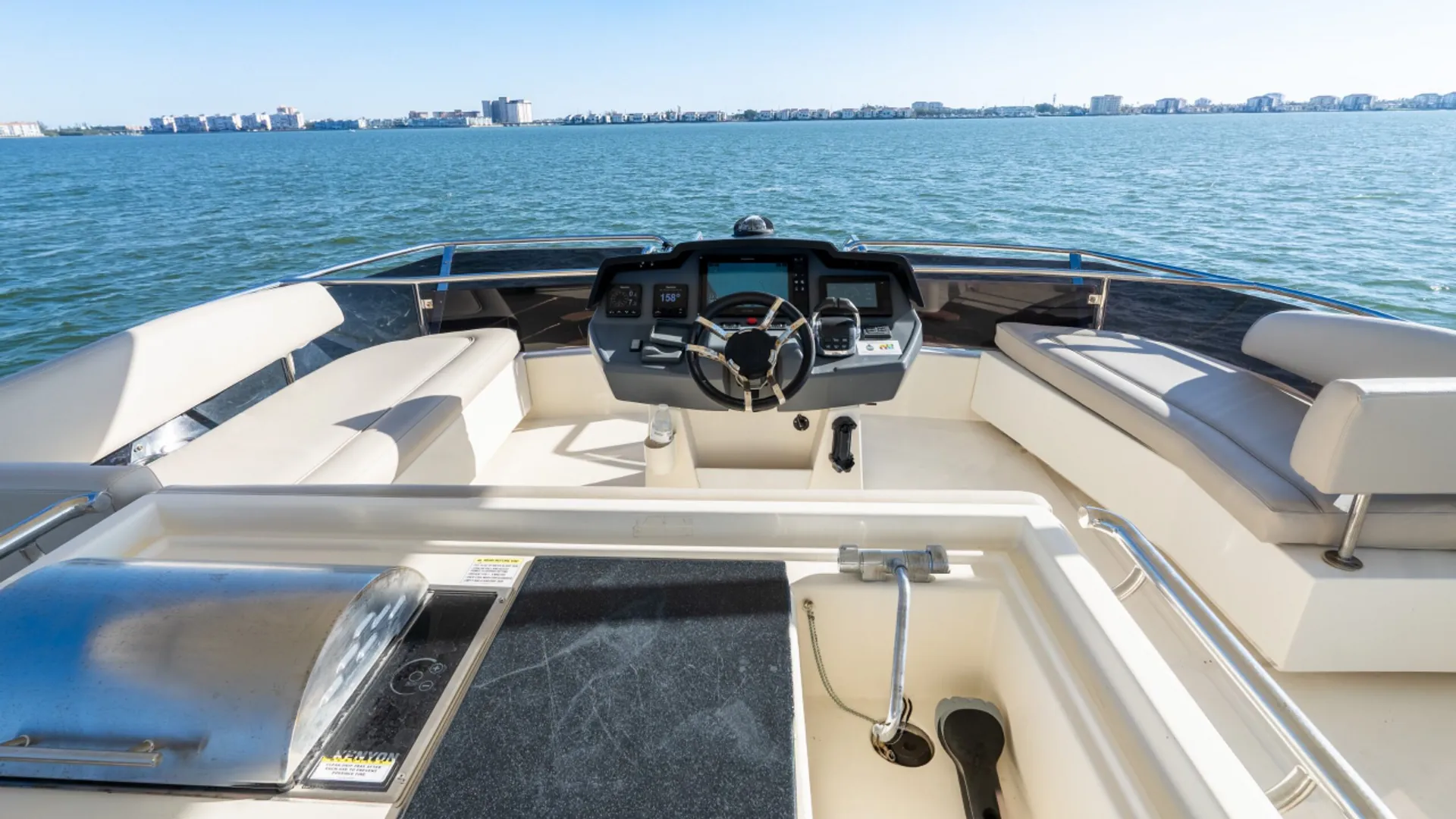 Aquila Powercat in St. Petersburg, FL — photo 10