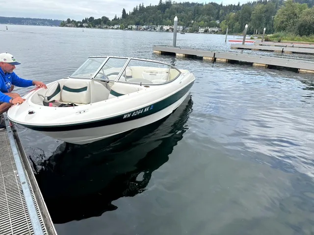 Rent a Bayliner ski and wakeboard in Fairview, OR near me