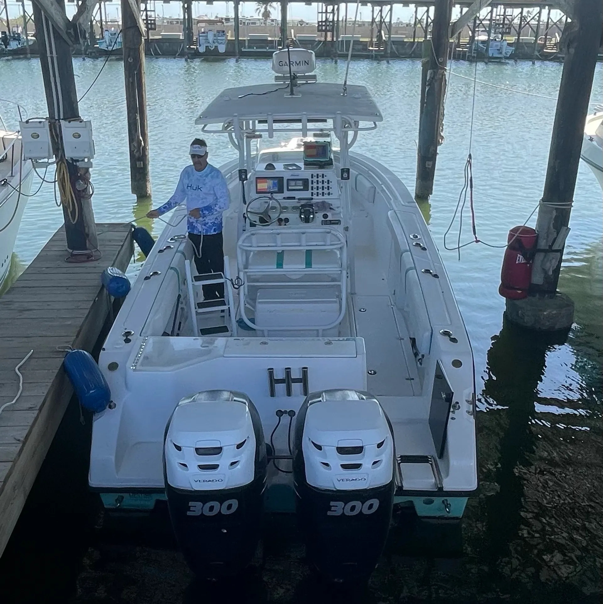 31’ Angler.. made for Fun, Sunning and Cruising. 