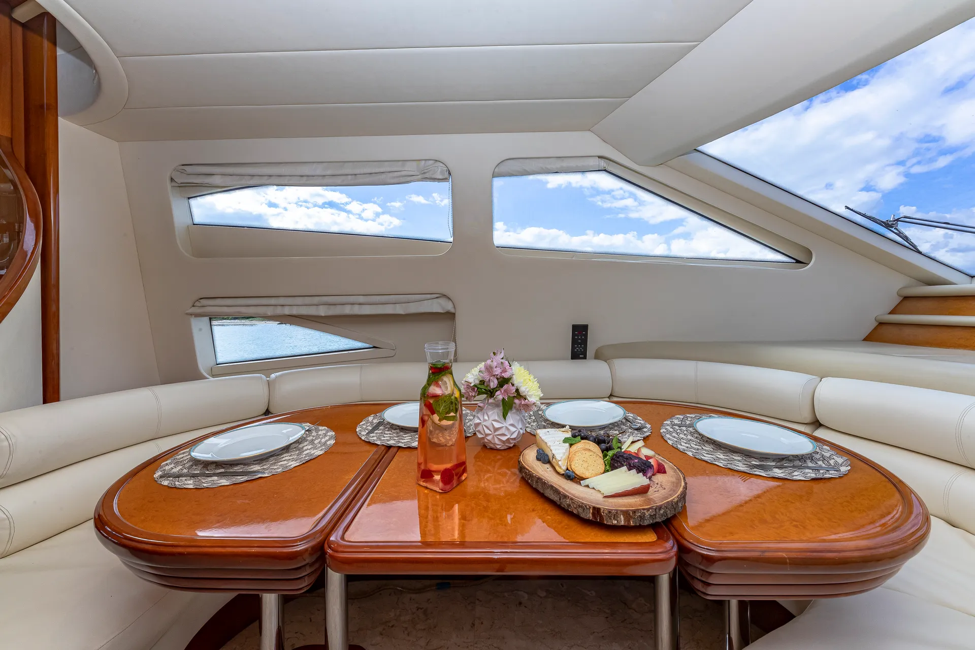 Hilton Head LUXURY Yacht Cruise