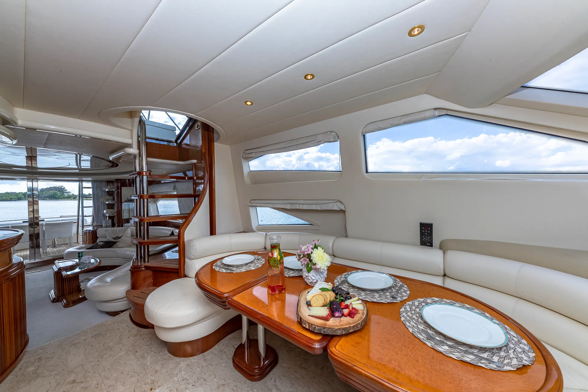 Hilton Head LUXURY Yacht Cruise