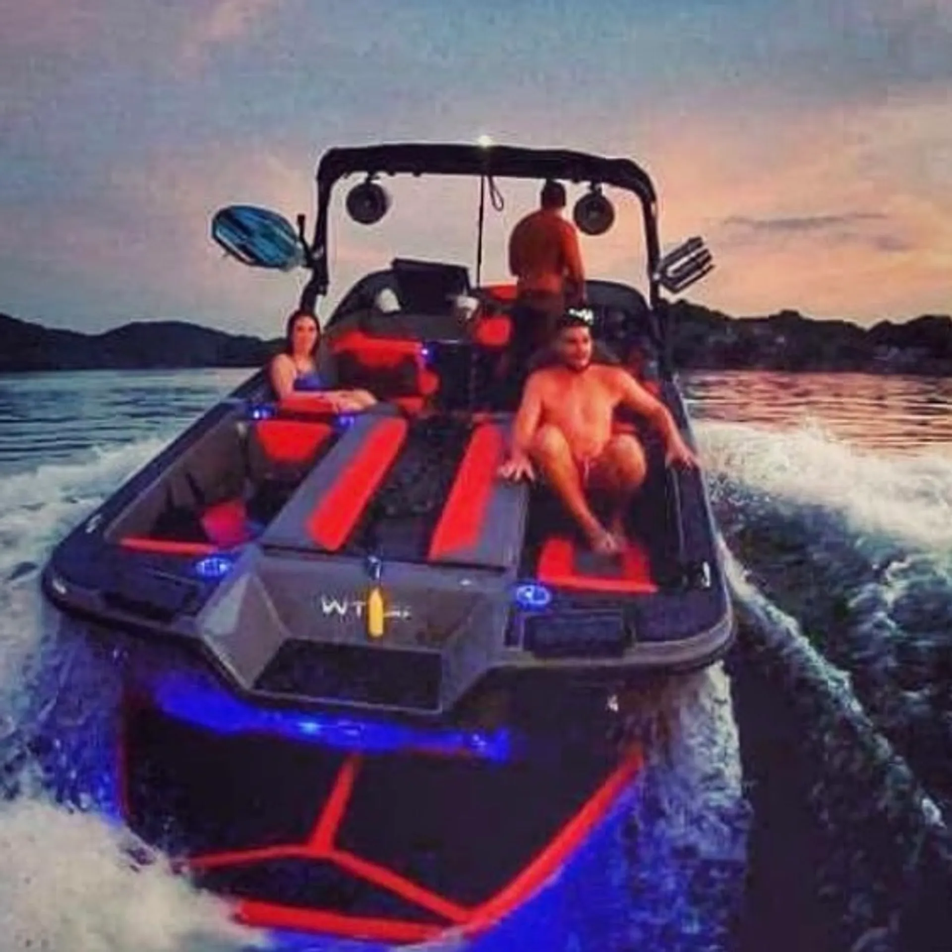 HEYDAY WAKE BOATS WT-SURF in Seattle, WA — photo 7