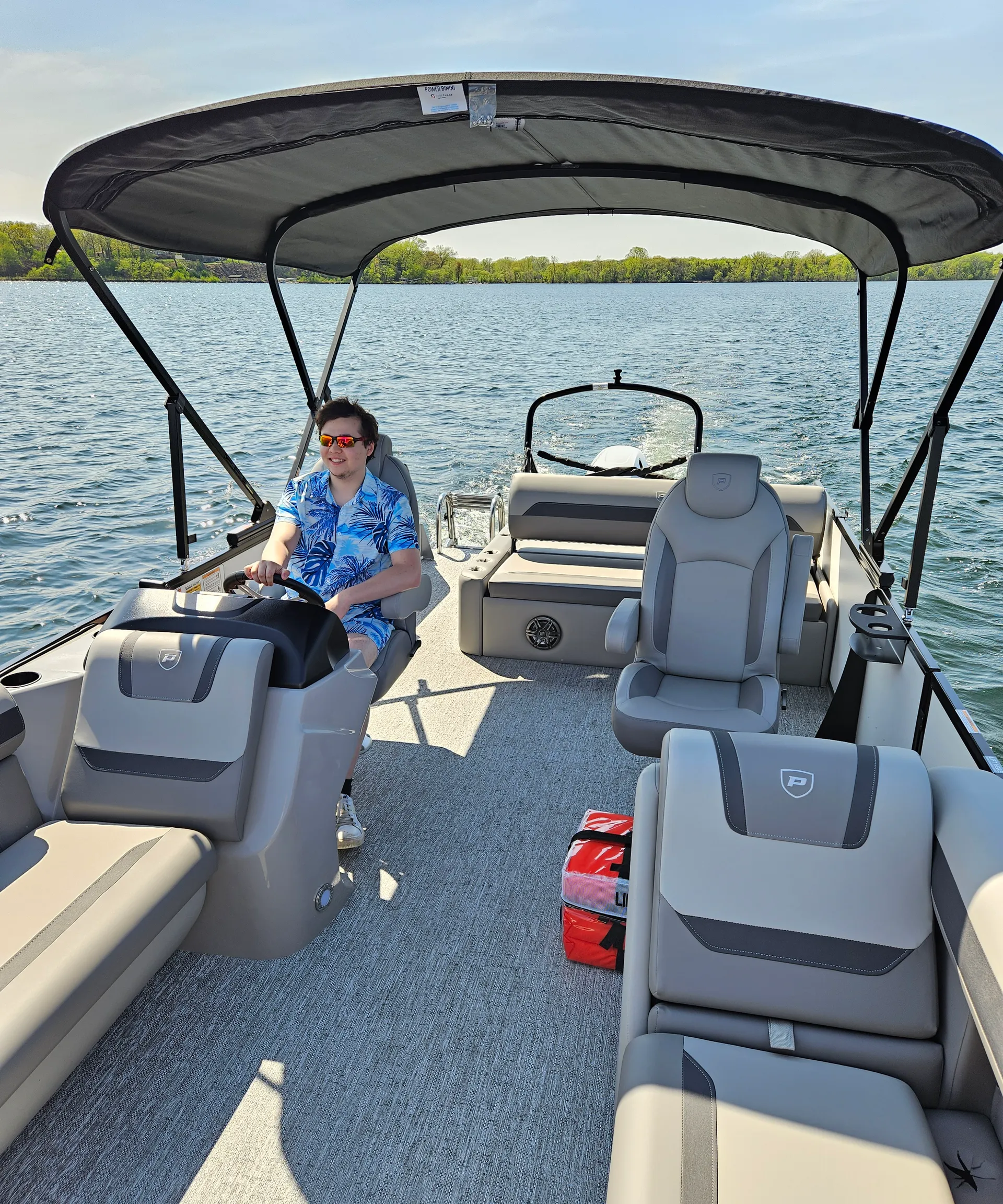 🛥️ 22’ Pontoon – Cruise, Lounge & Ski | Lakeville, MN | Fuel Included