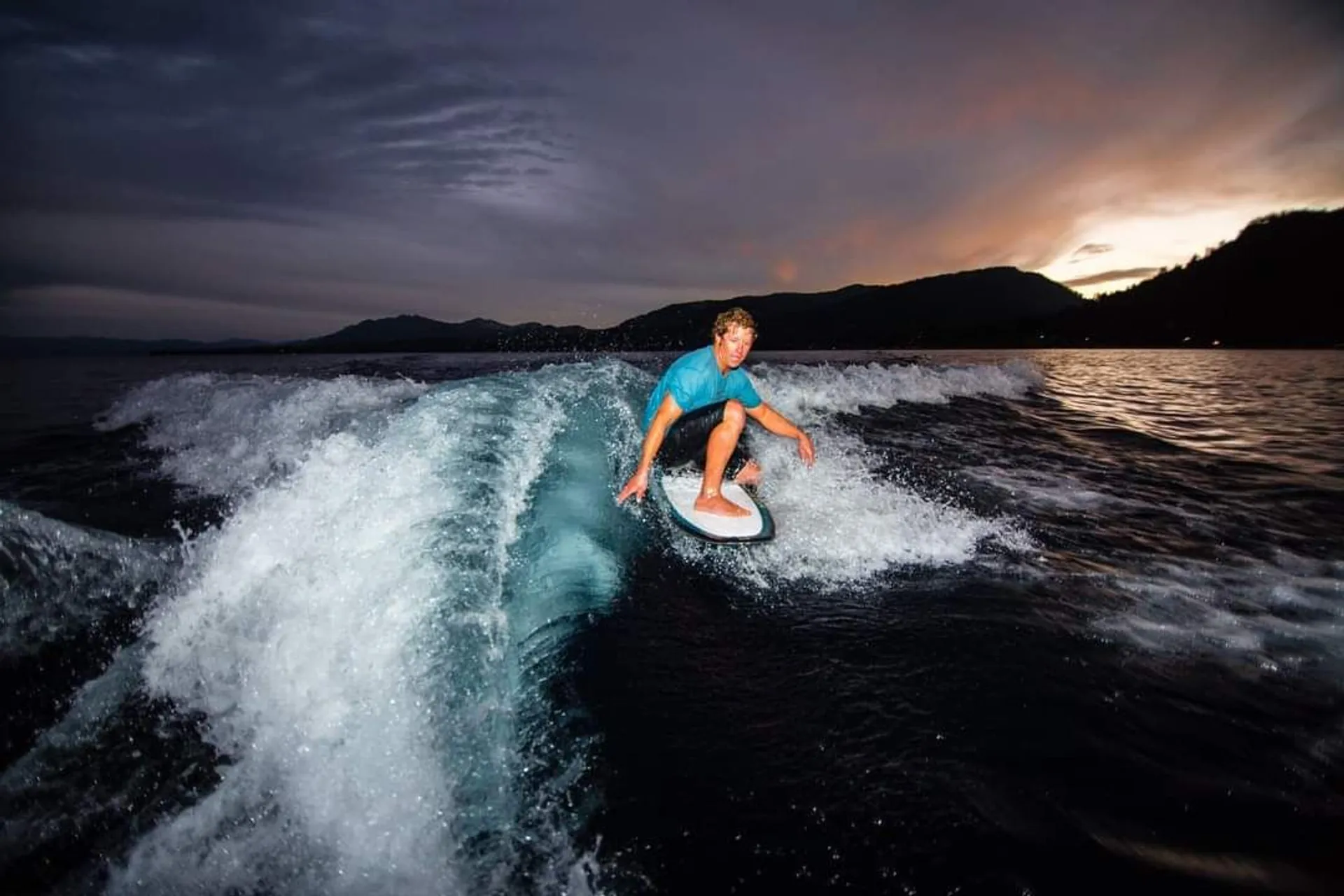 Super Air Nautique 23ft with all watersports equipment & Captain