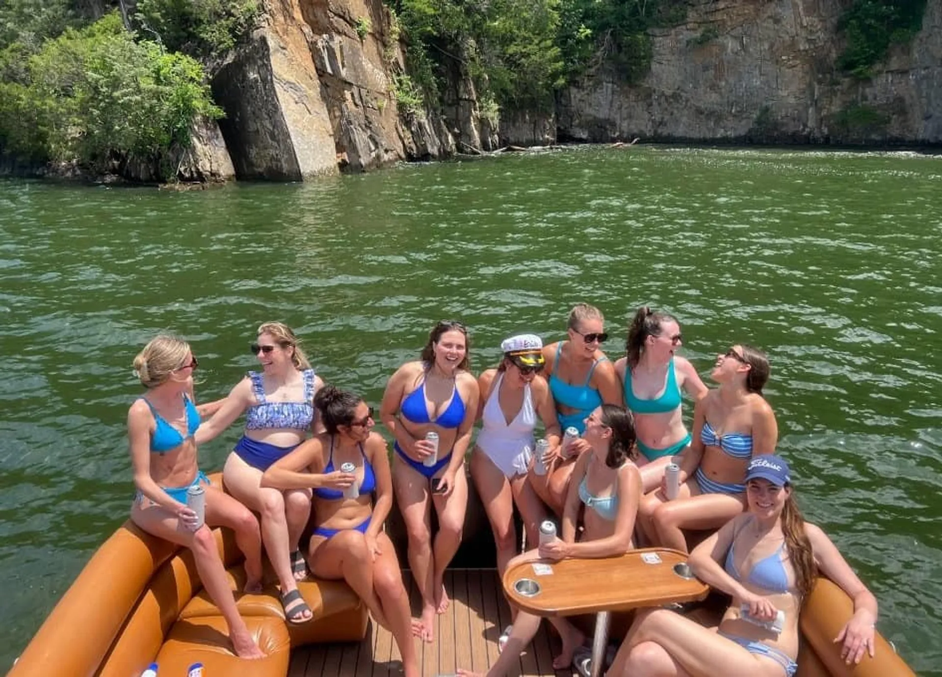 Lakeside Paradise Escape