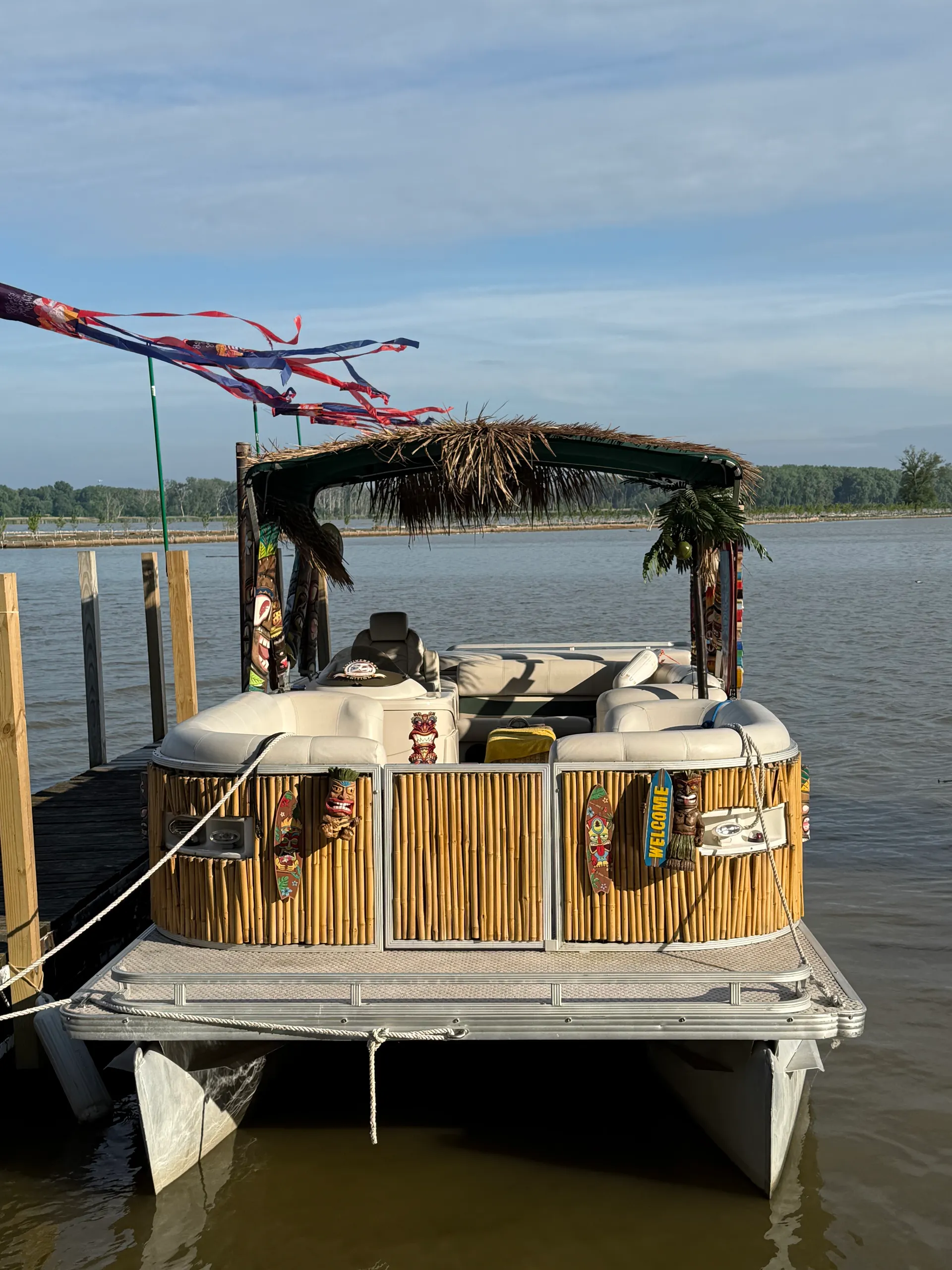 CREST PONTOONS 22 CREST II in Toledo, OH — photo 3