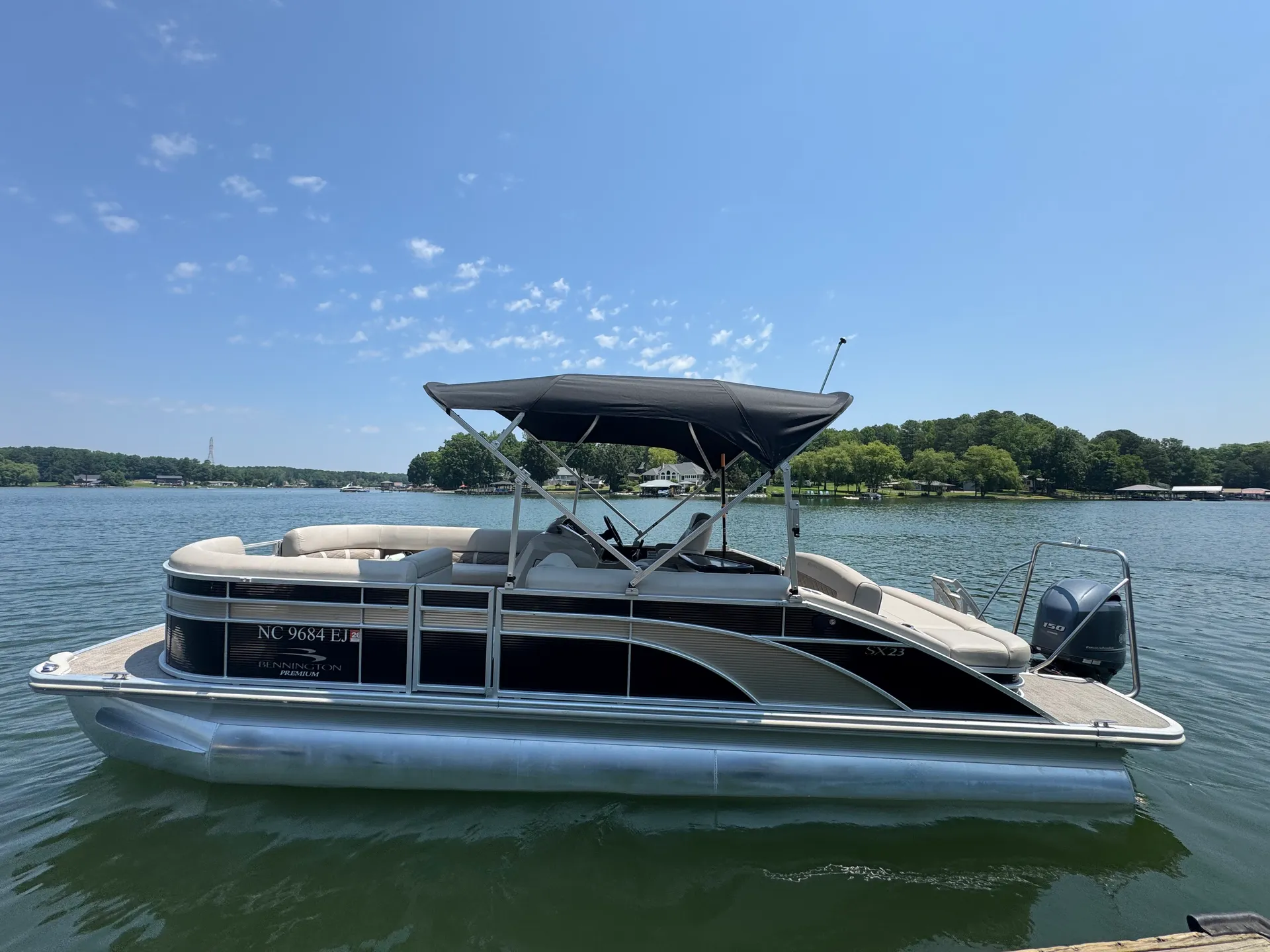 Tube and Cruise Lake Norman Luxury Bennington Tritoon Swingback 