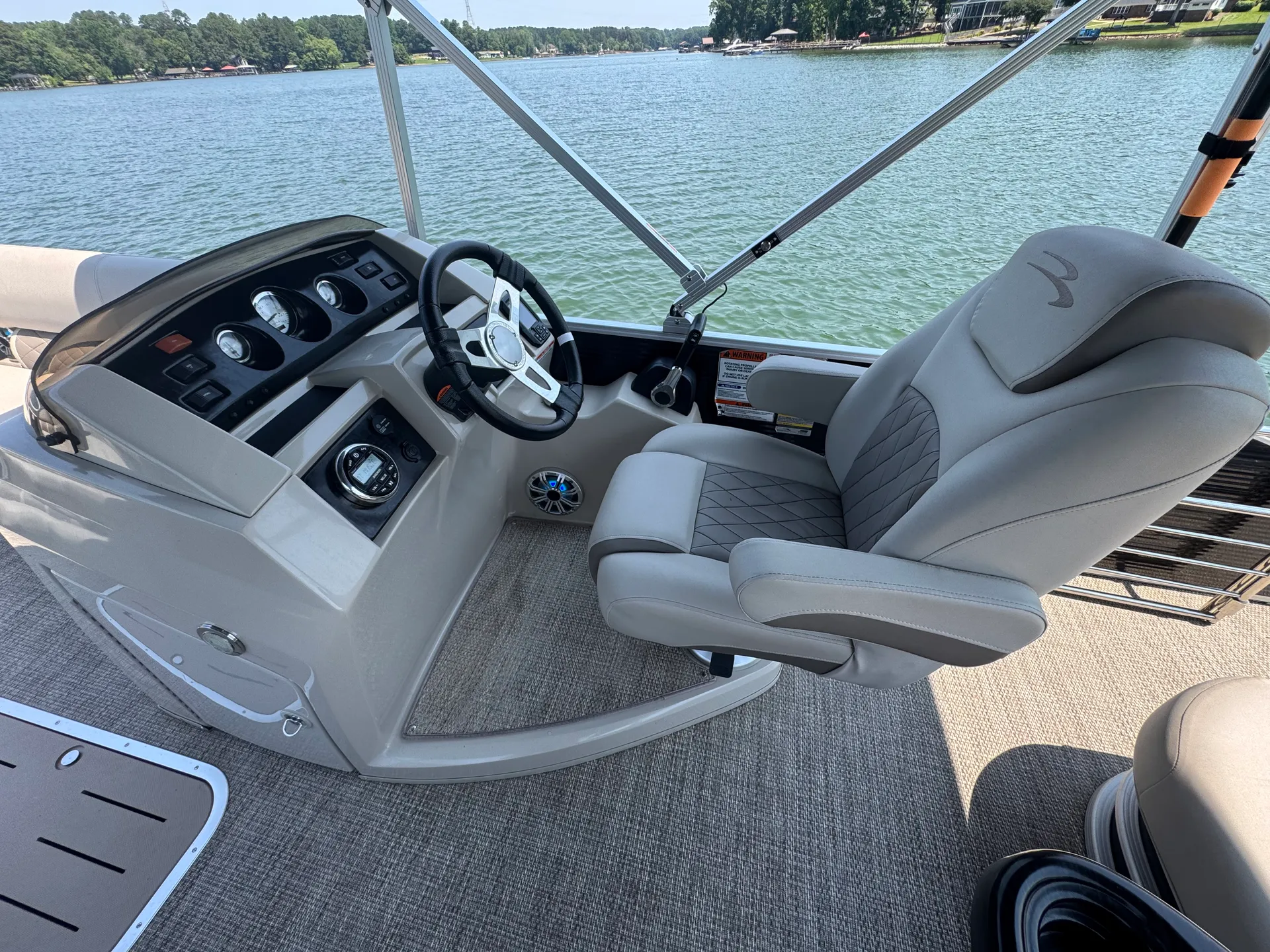Tube and Cruise Lake Norman Luxury Bennington Tritoon Swingback 