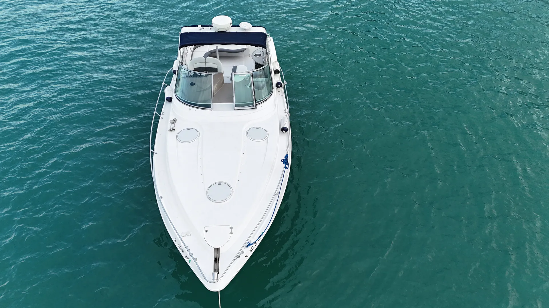 41' Luxury Yacht Charter in Chicago | Playpen &amp; Skyline Cruises