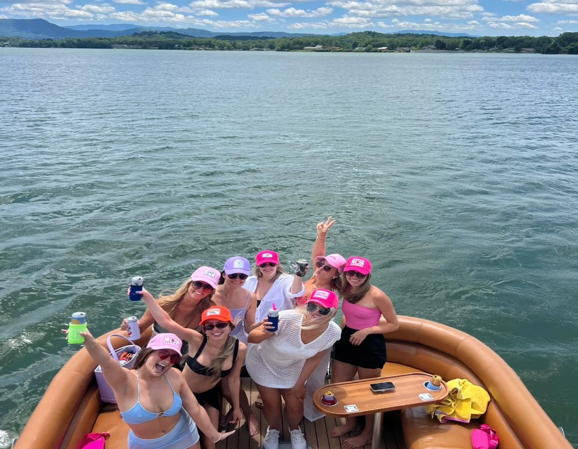 Lakeside Paradise Escape