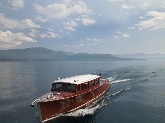 Rent a GRAND CRAFT BOATS motor yacht in Tahoe Vista, CA near me