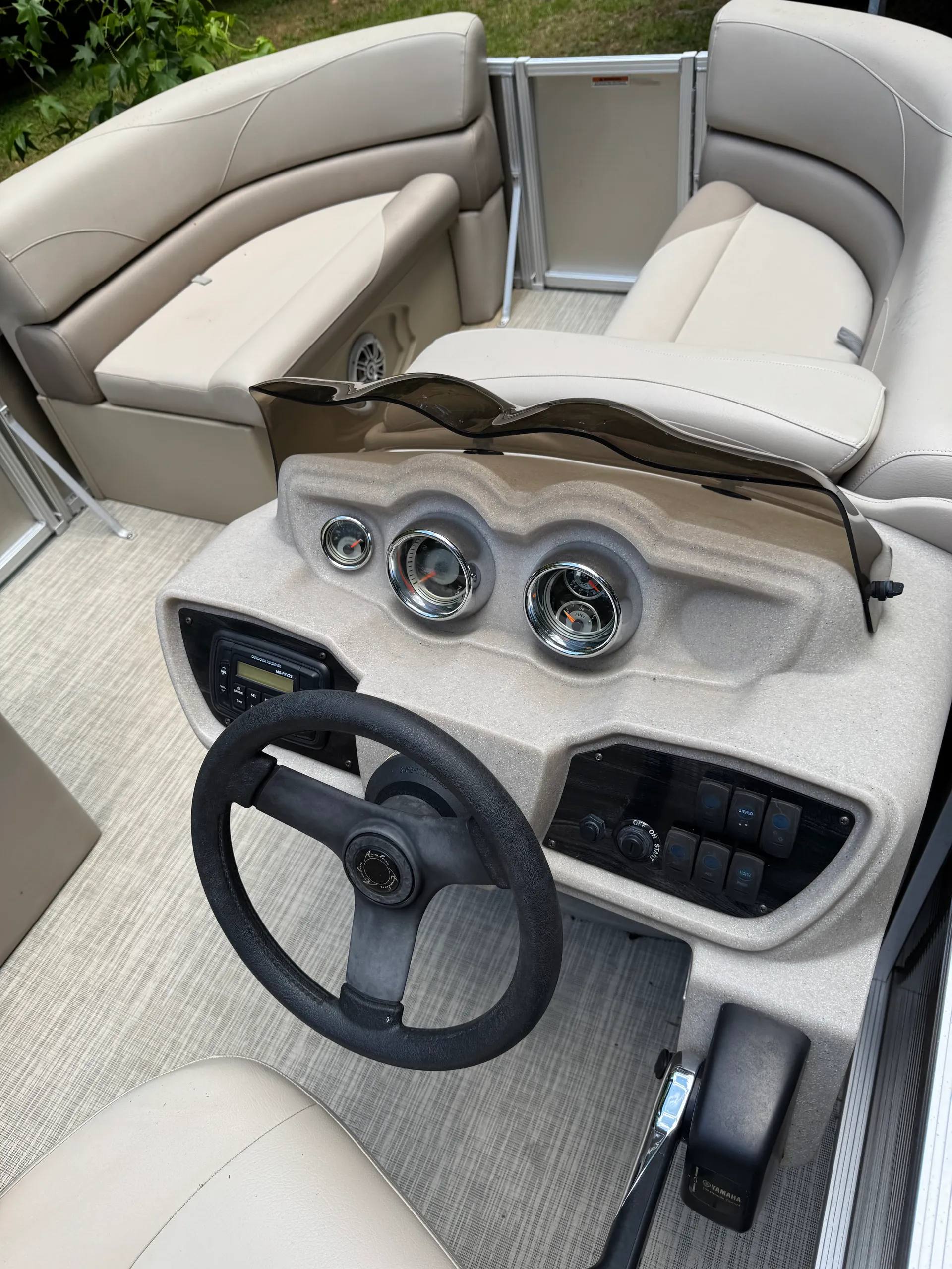 2017 Avalon EAGLE  Pontoon 17 feet