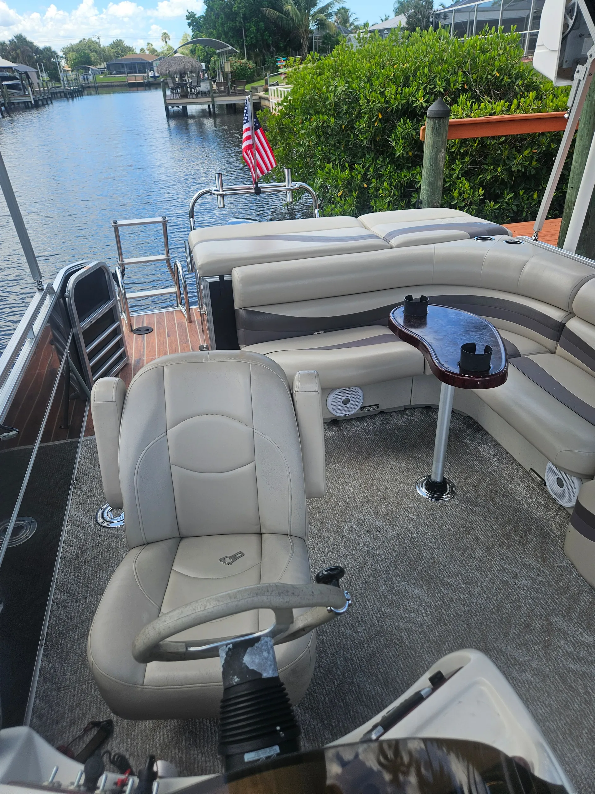 SOUTH BAY PONTOONS 522CR TT TRI-TUBE in Cape Coral, FL — photo 4