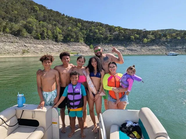 Rent a PLAYCRAFT BOATS pontoon in Austin, TX near me