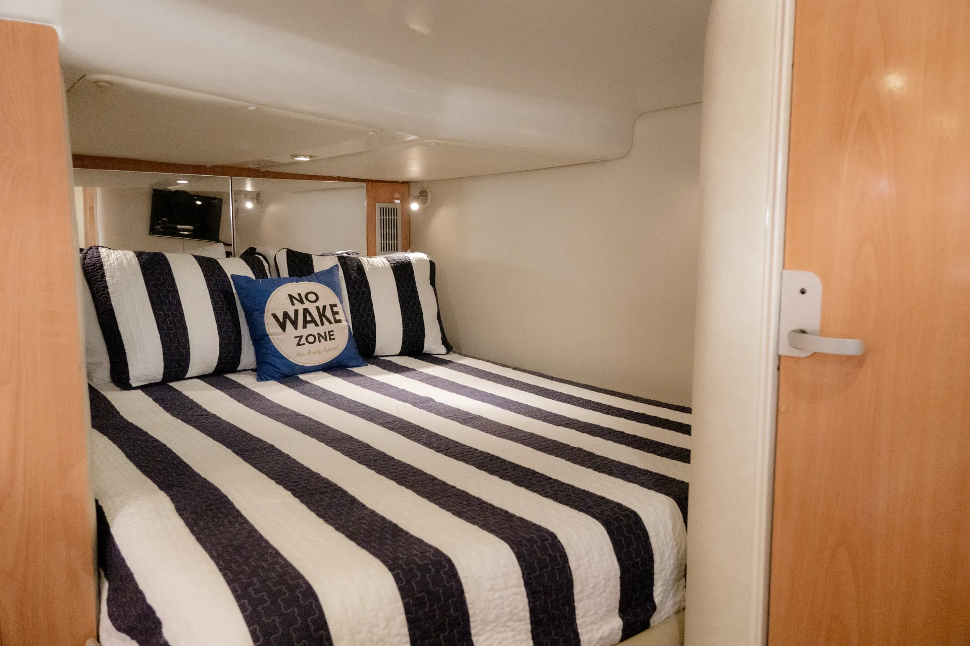 Private 44' Yacht - Conquer the Waves with Poseidon Chicago Charters!