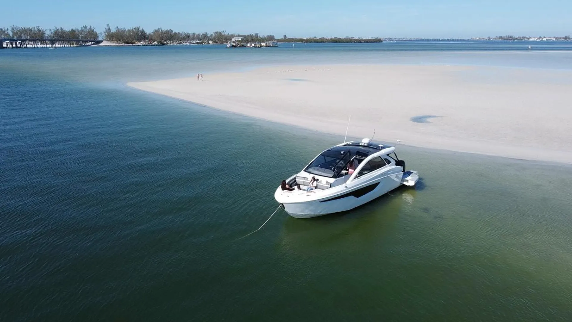 Giddy Up – 43’ Cruisers GLS  | Sarasota Coastal Escape