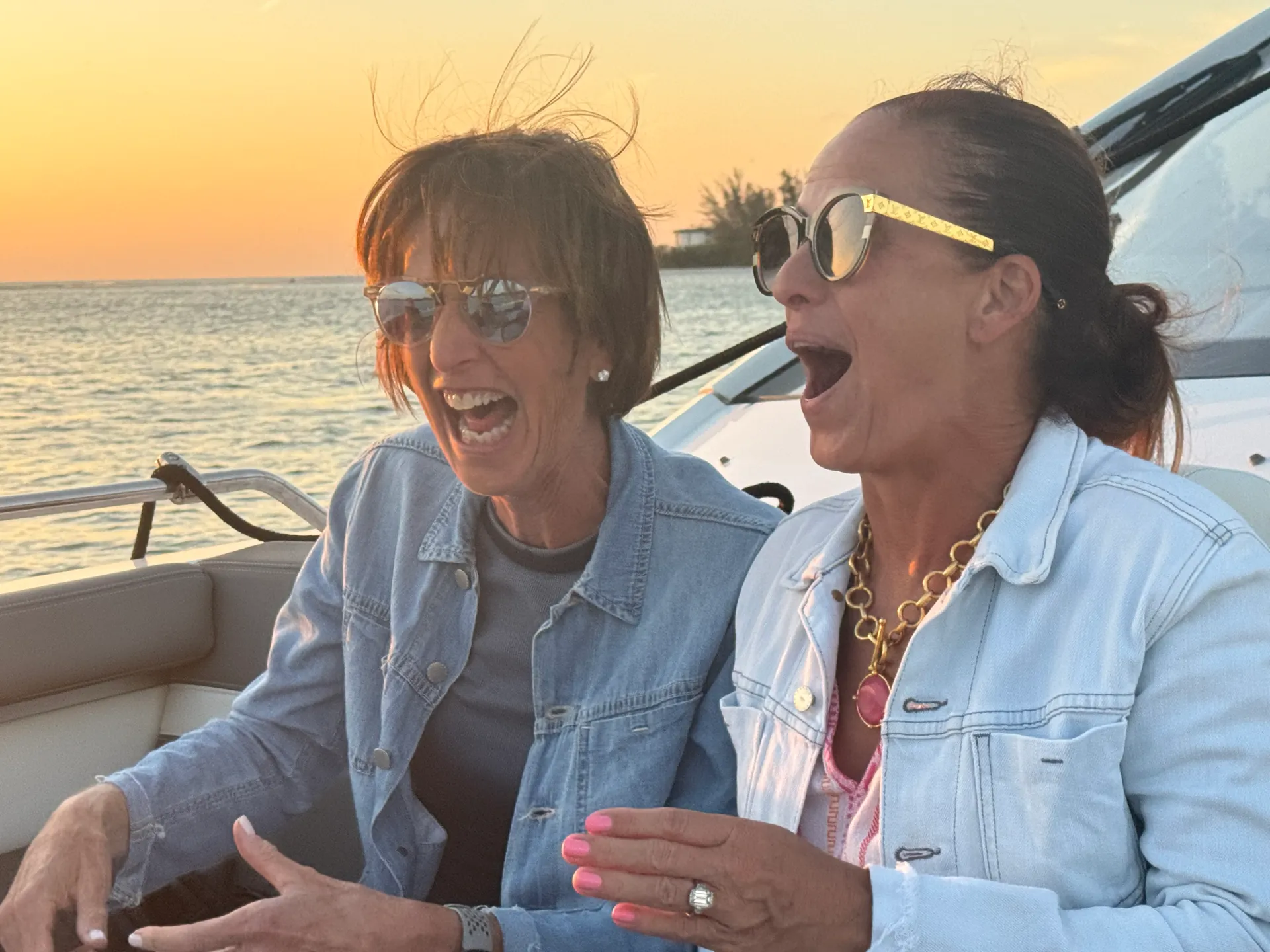 Giddy Up – 43’ Cruisers GLS  | Sarasota Coastal Escape