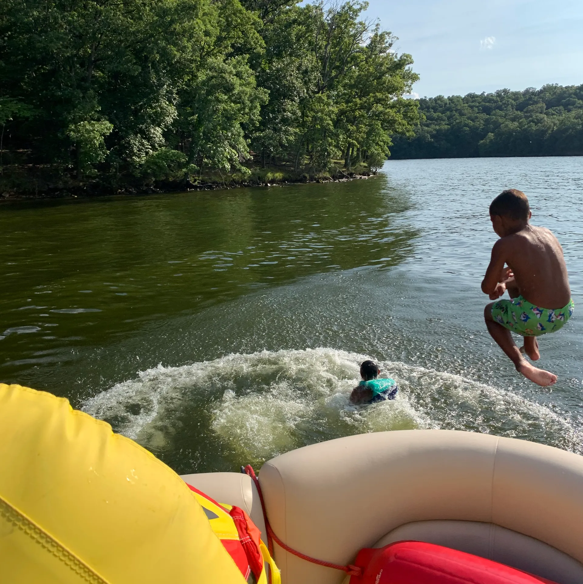 ***Captained 27ft Tritoon*** “Hydrotherapy”