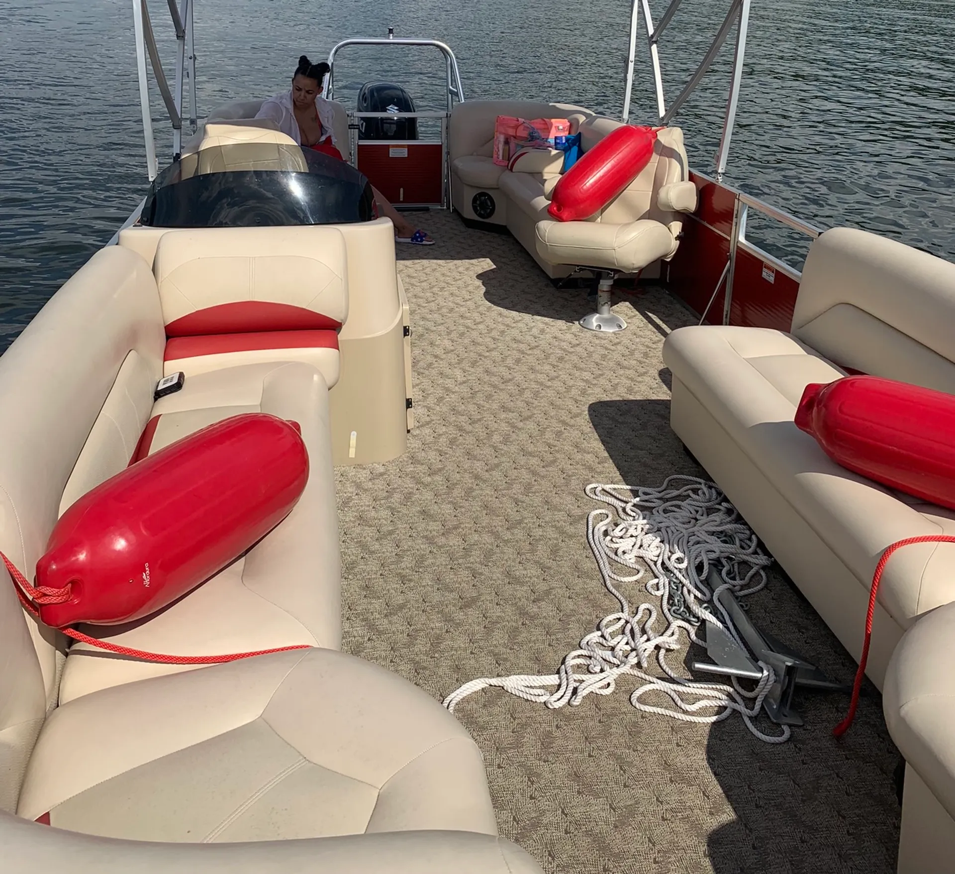 ***Captained 27ft Tritoon*** “Hydrotherapy”