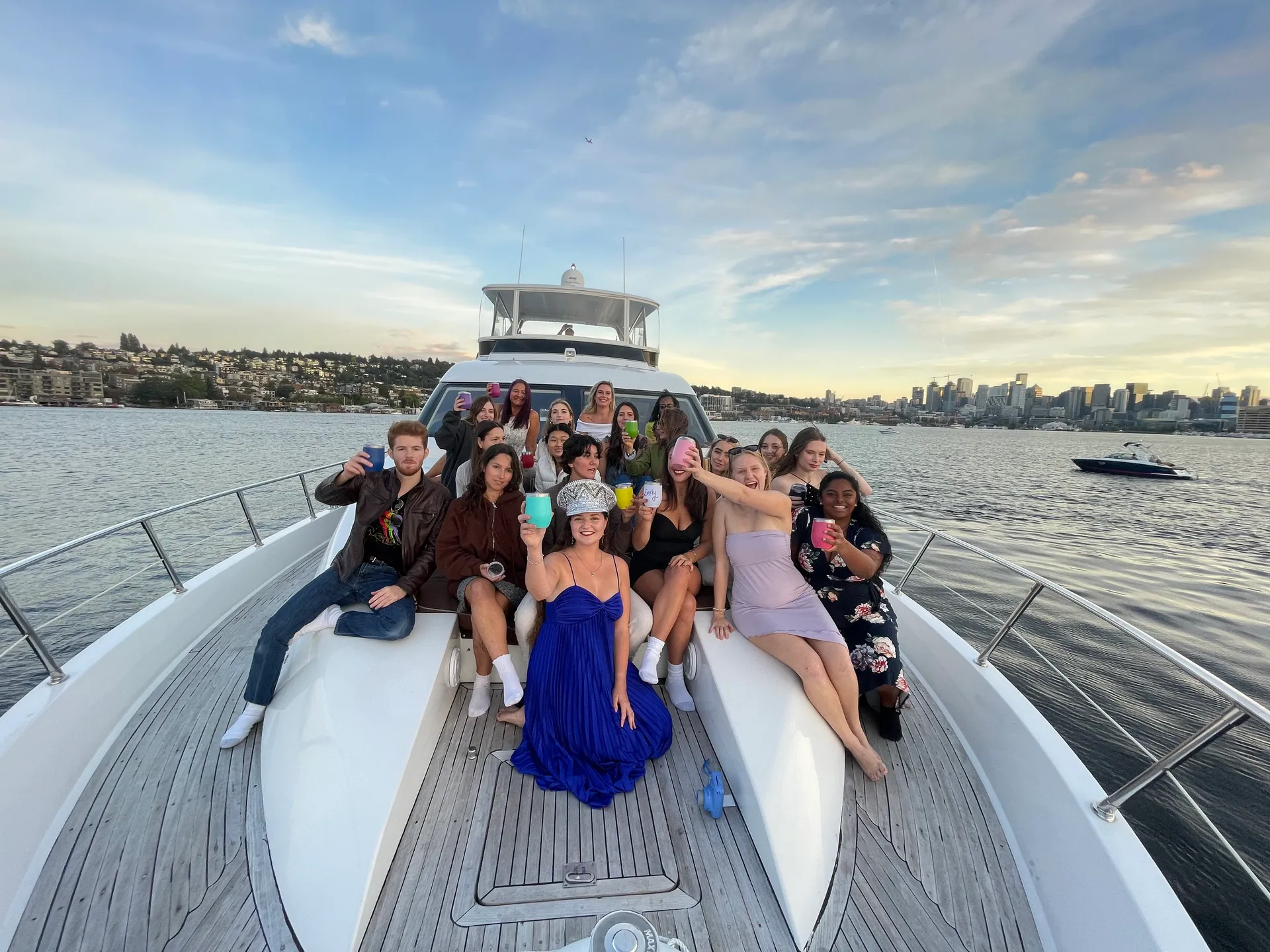 Luxury 67' yacht $100/hr off, Seattle, San Juans, Sailgate 13 guests 