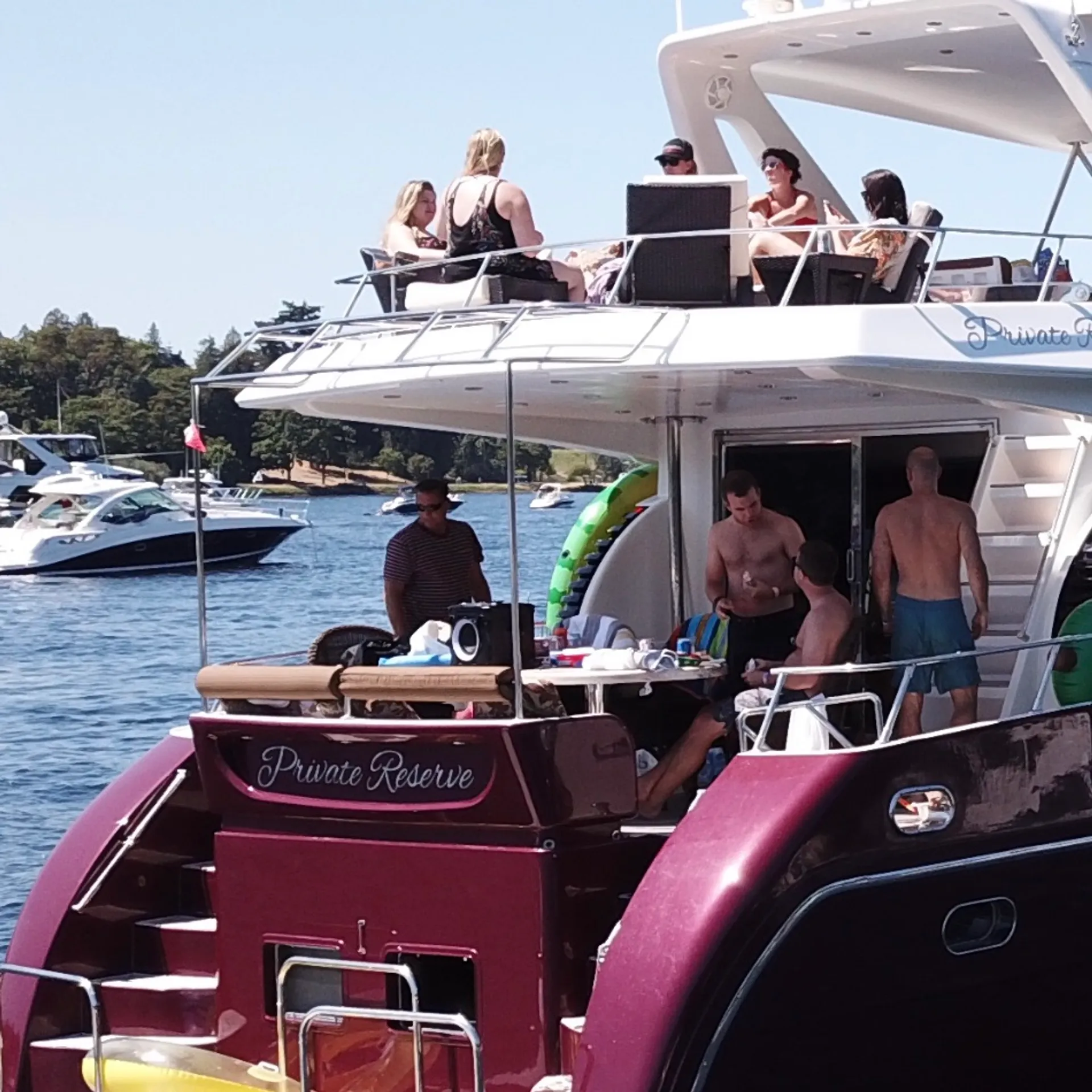 Luxury 67' yacht $100/hr off, Seattle, San Juans, Sailgate 13 guests 