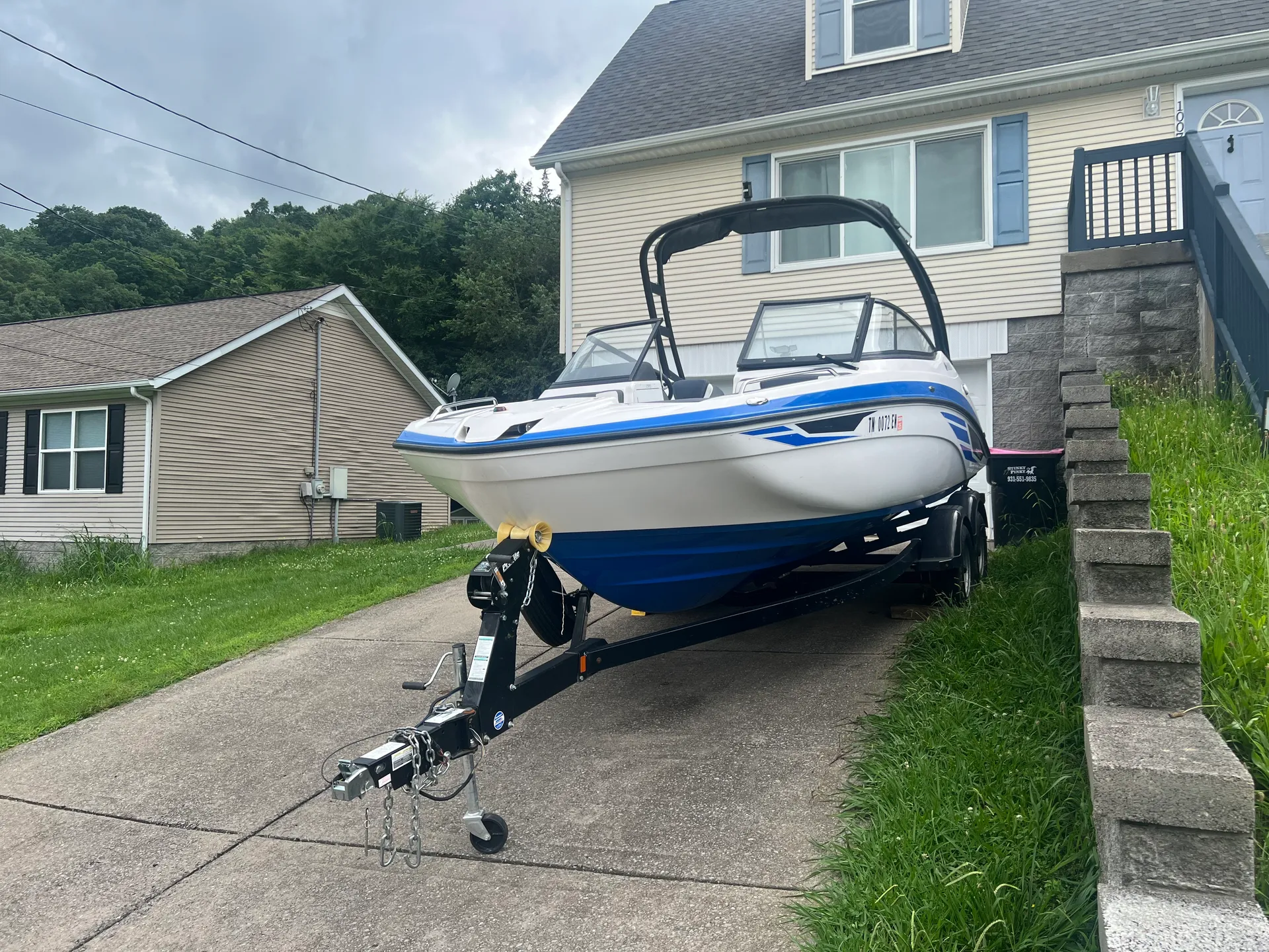 Explore Nashville by Water – Rent our 10 person Yamaha AR210 Jet Boat!