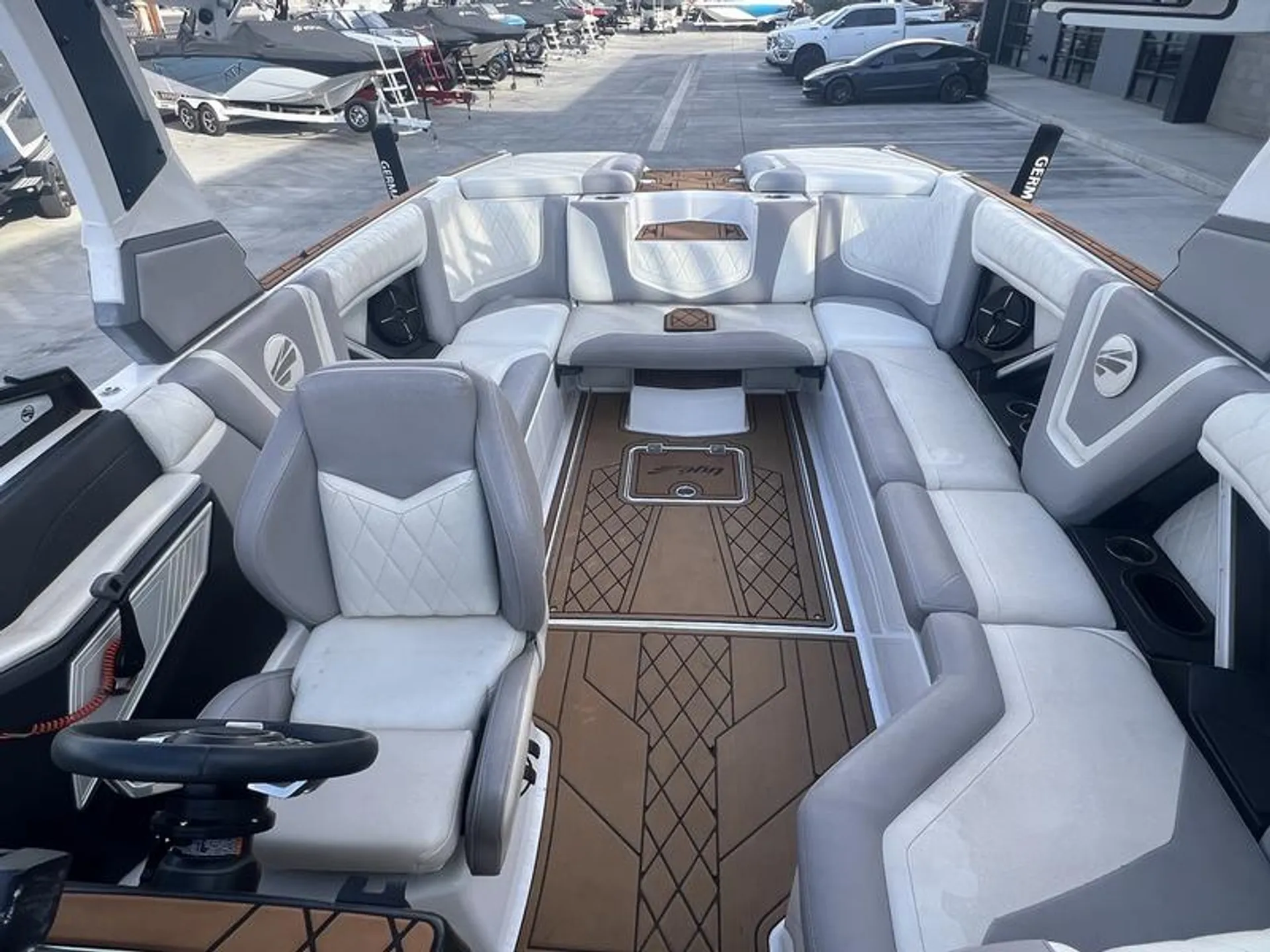 TIGE' BOATS 25ZX in Queen Creek, AZ — photo 4