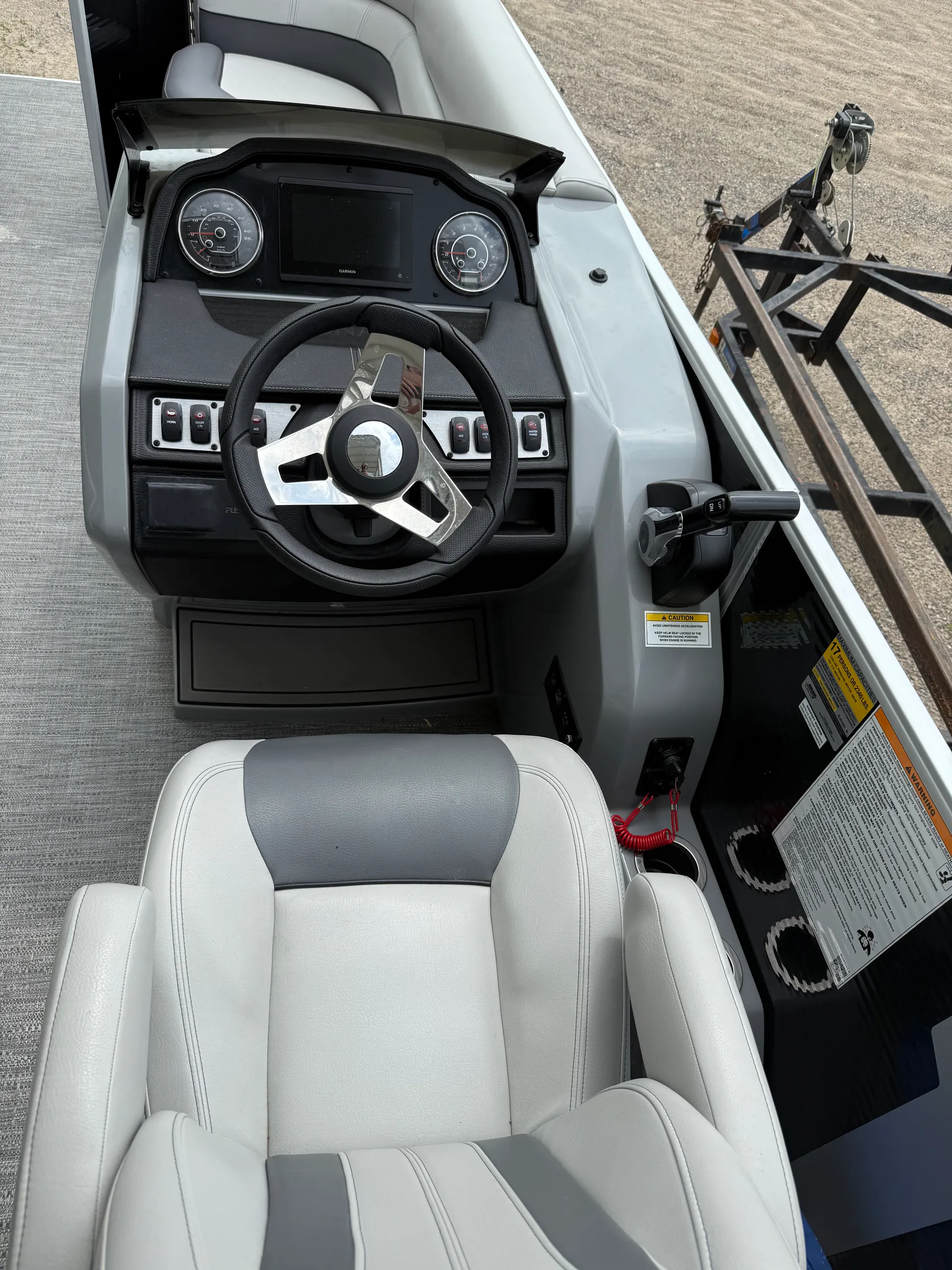 GODFREY MARINE MONACO 255 SD in Wayzata, MN — photo 8