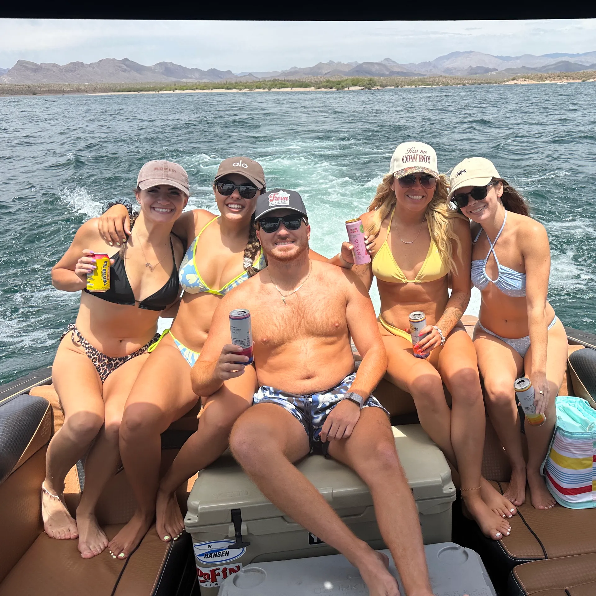 24FT Luxury Surf/Wake boat with Captain Pete! All Arizona lakes! 