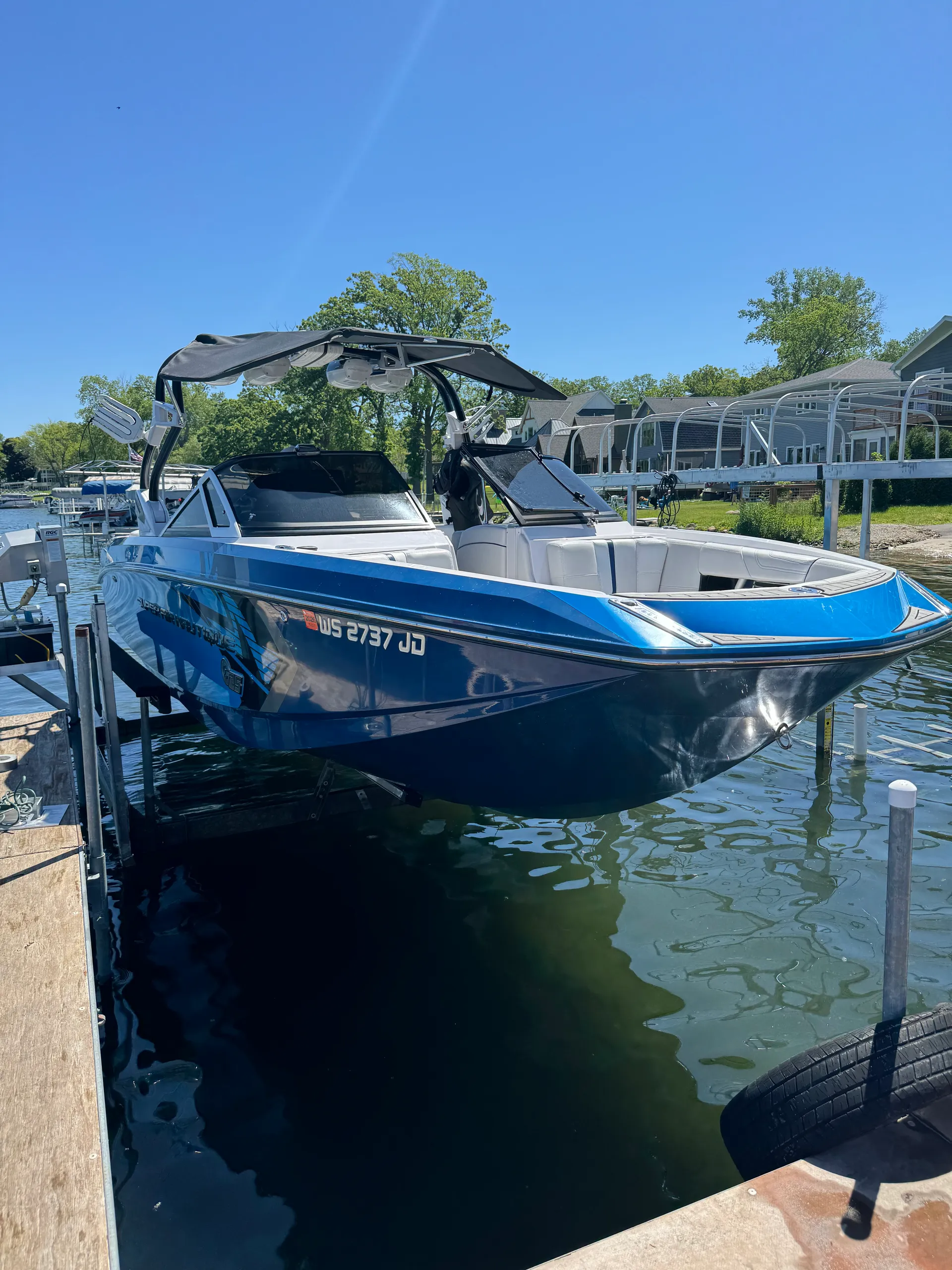 Nautique G Surf Charters