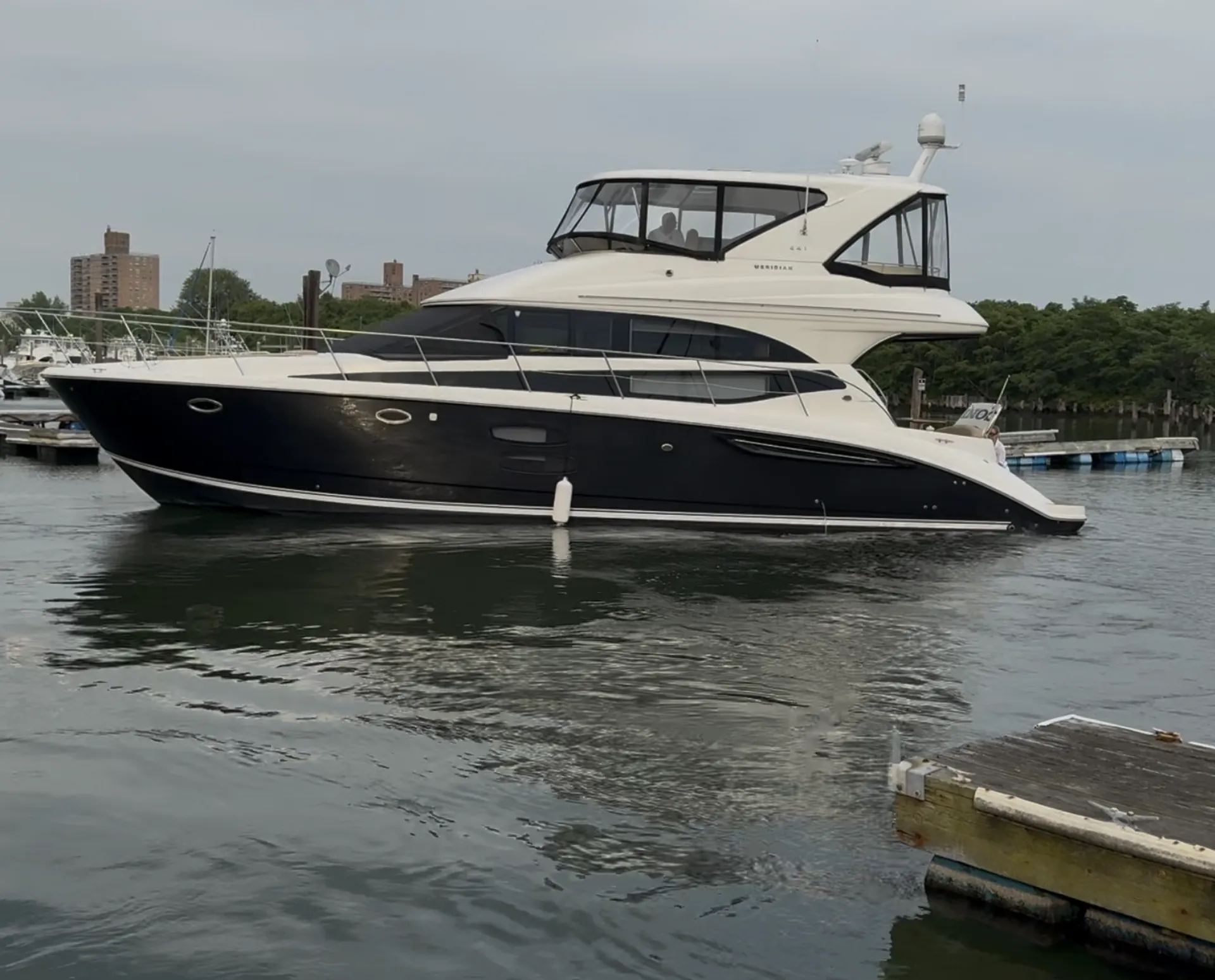 NYC’s BEST 50ft LUXURY MERIDIAN YACHT!!! WITH SEAKEEPER STABILIZER 
