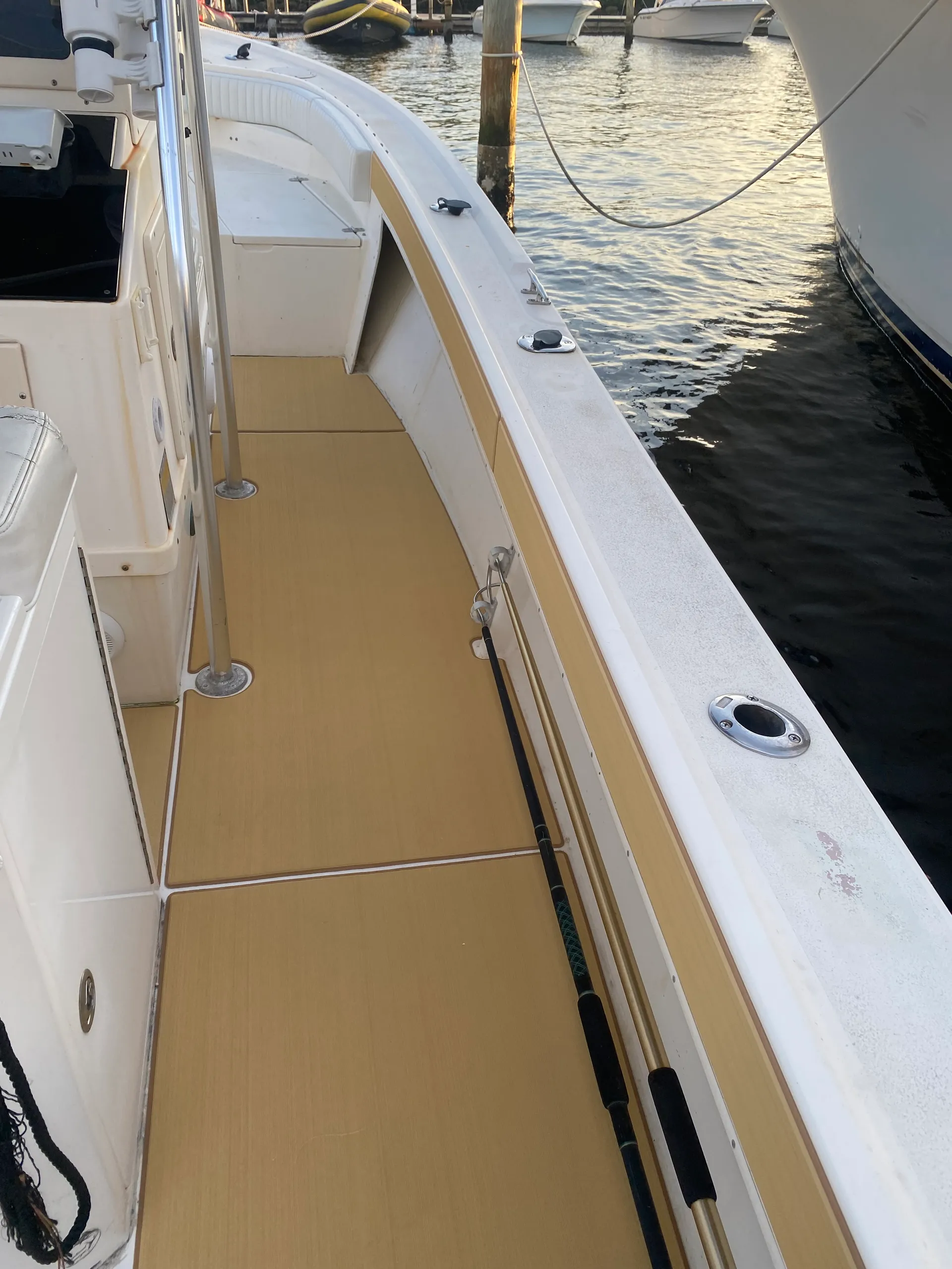 PARKER MARINE 25' SPORT in Lantana, FL — photo 4