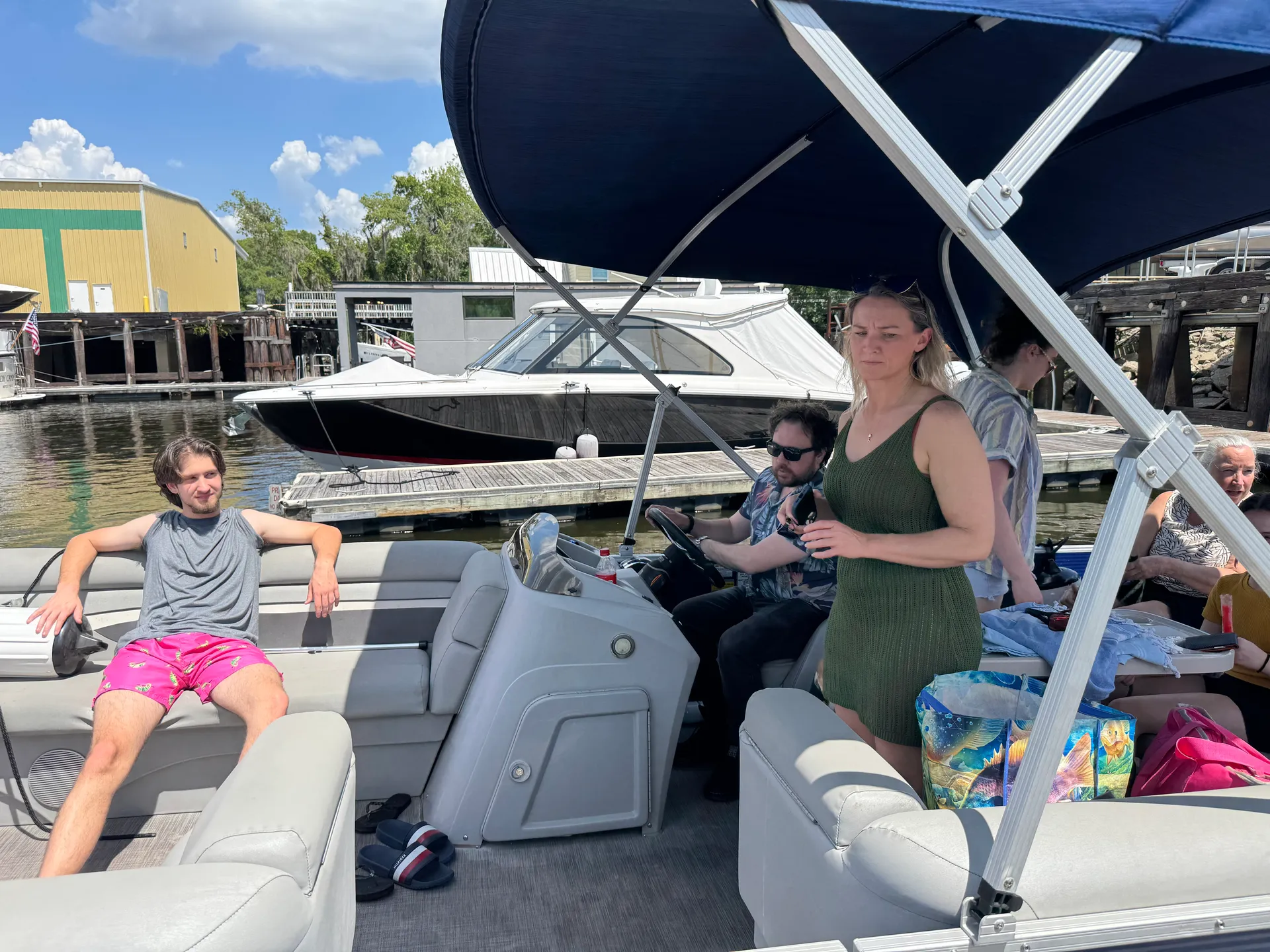 2021 Bennington Pontoon Boat in Lake Monroe!