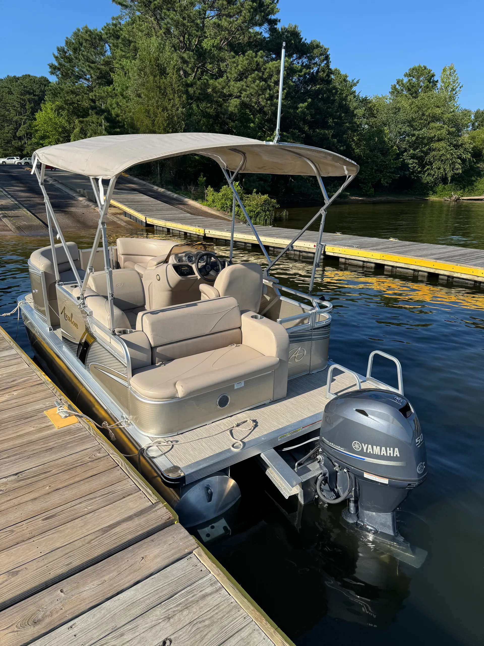 2017 Avalon EAGLE  Pontoon 17 feet